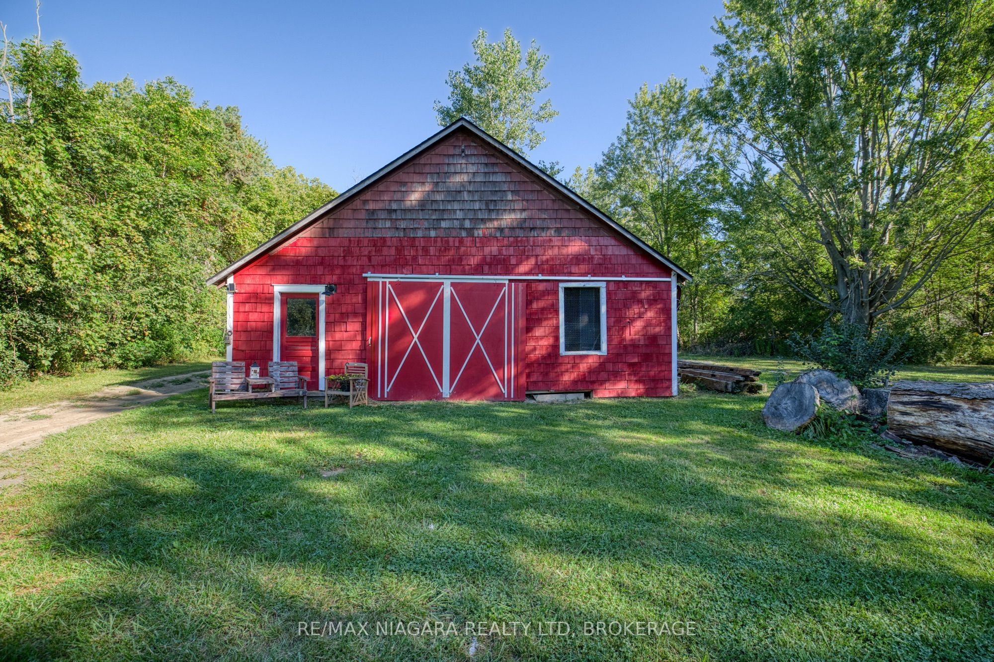 4728 Michener Road Property Photo 3