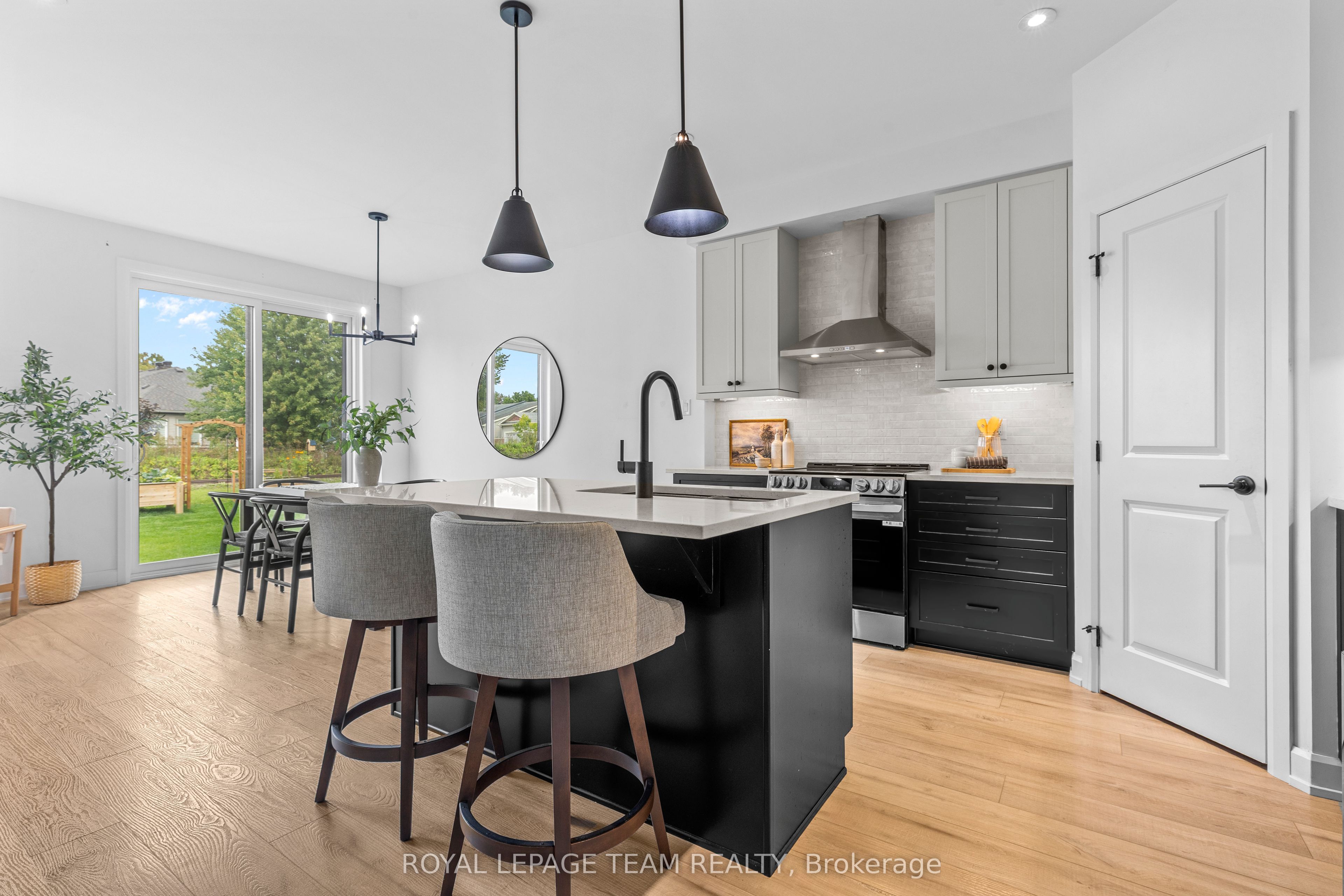 173 Rivington Street B Property Photo 8