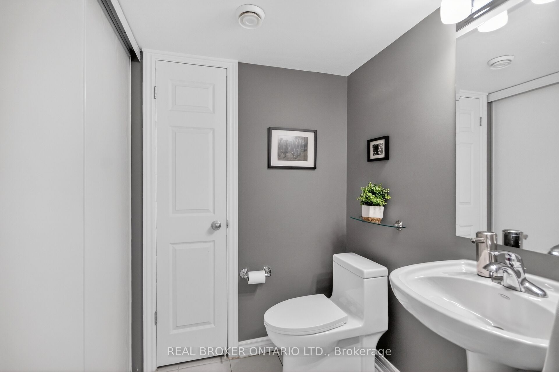 701 B Sue Holloway Drive 33 Property Photo 20