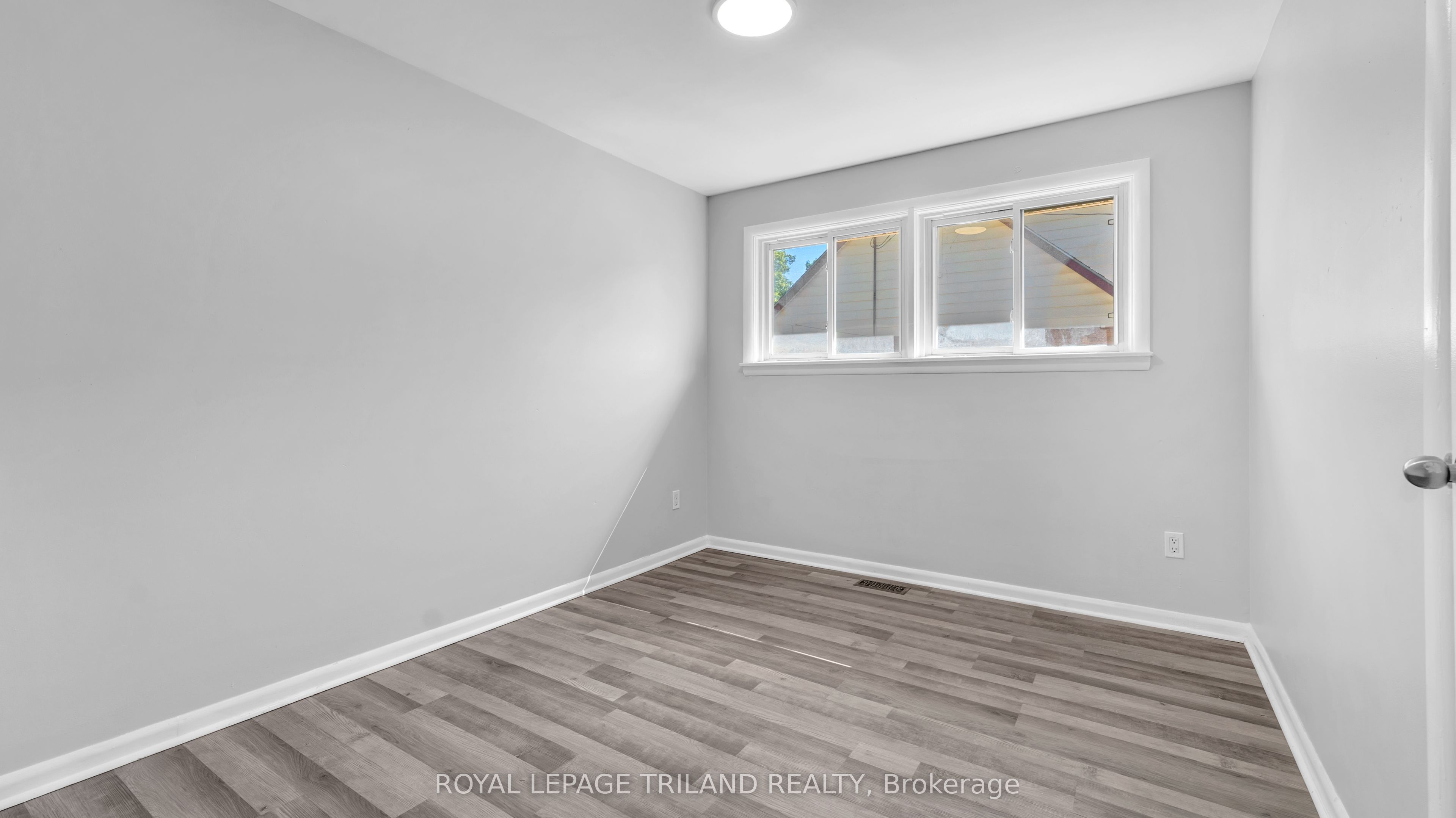 93 Manitoulin Drive Property Photo 18