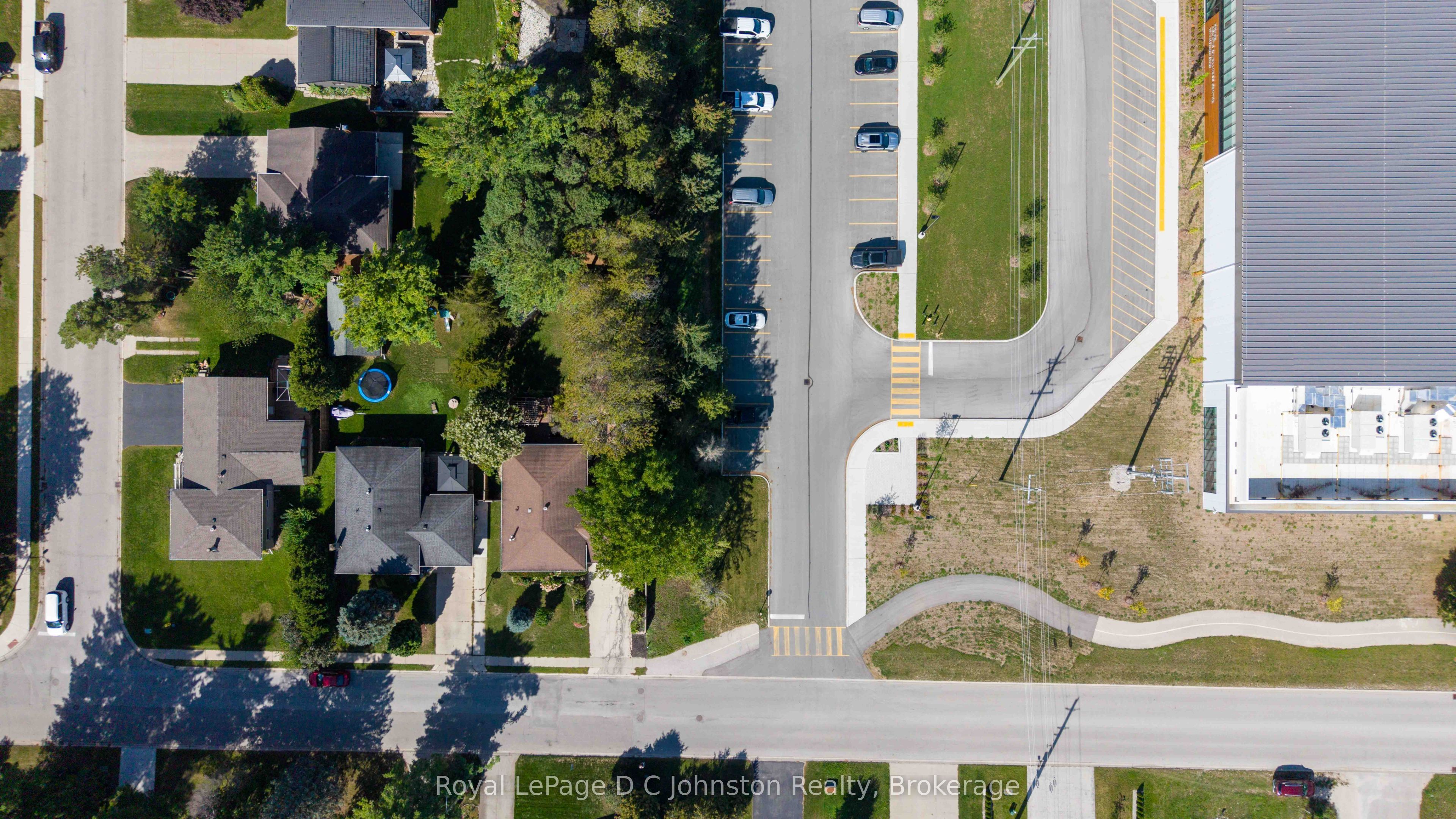1152 Wellington Street Property Photo 7