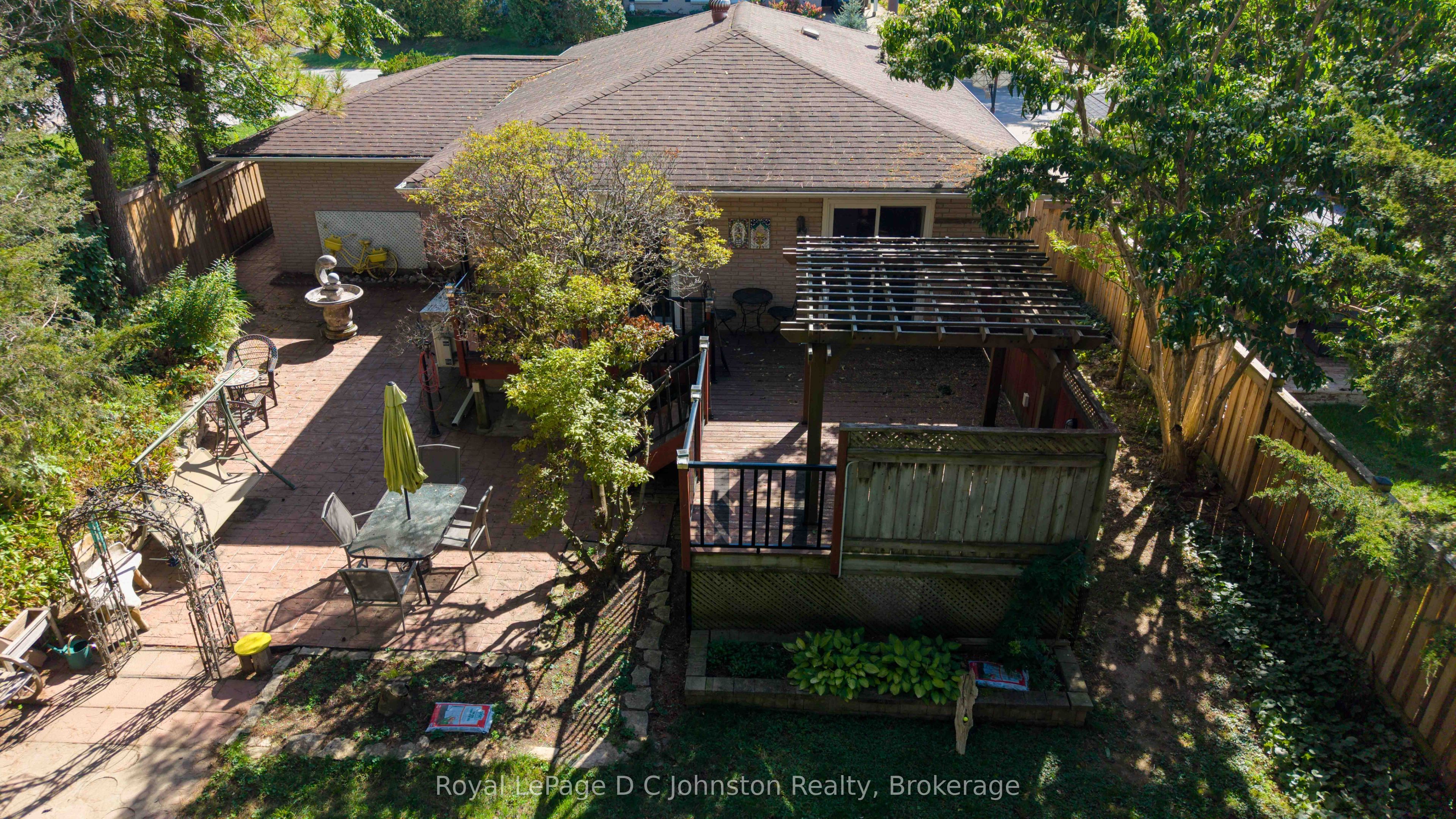 1152 Wellington Street Property Photo 8