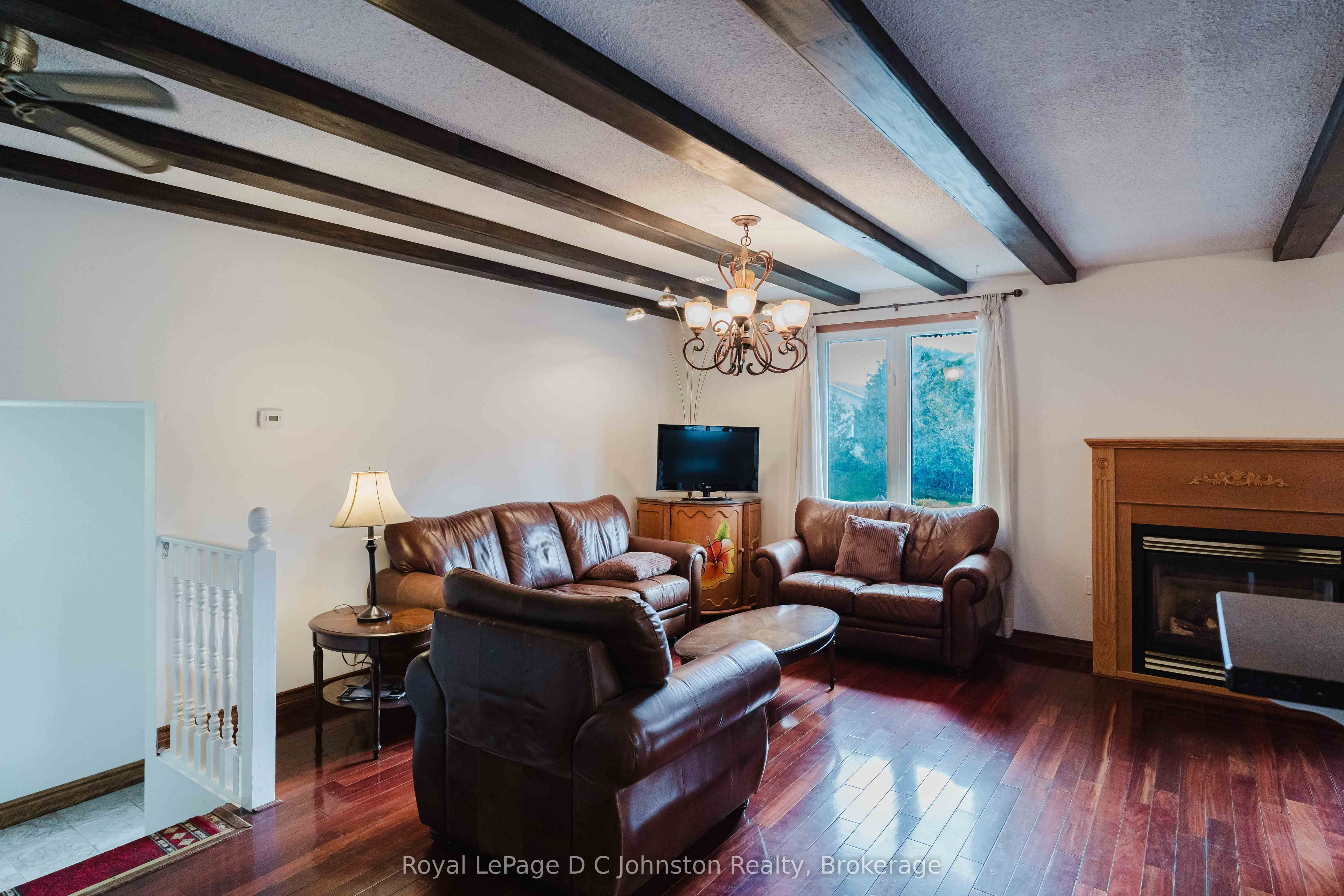 1152 Wellington Street Property Photo 11