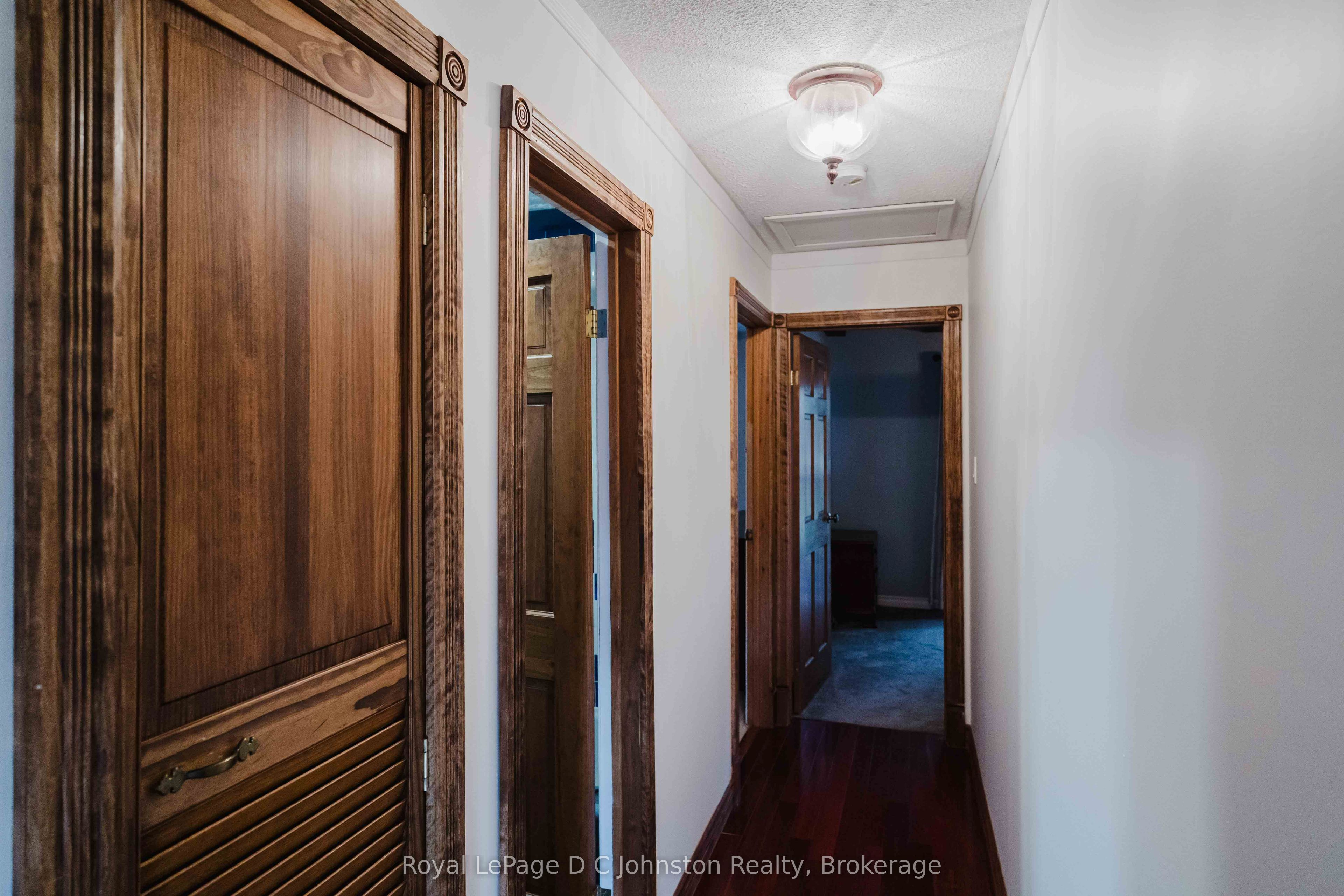 1152 Wellington Street Property Photo 16