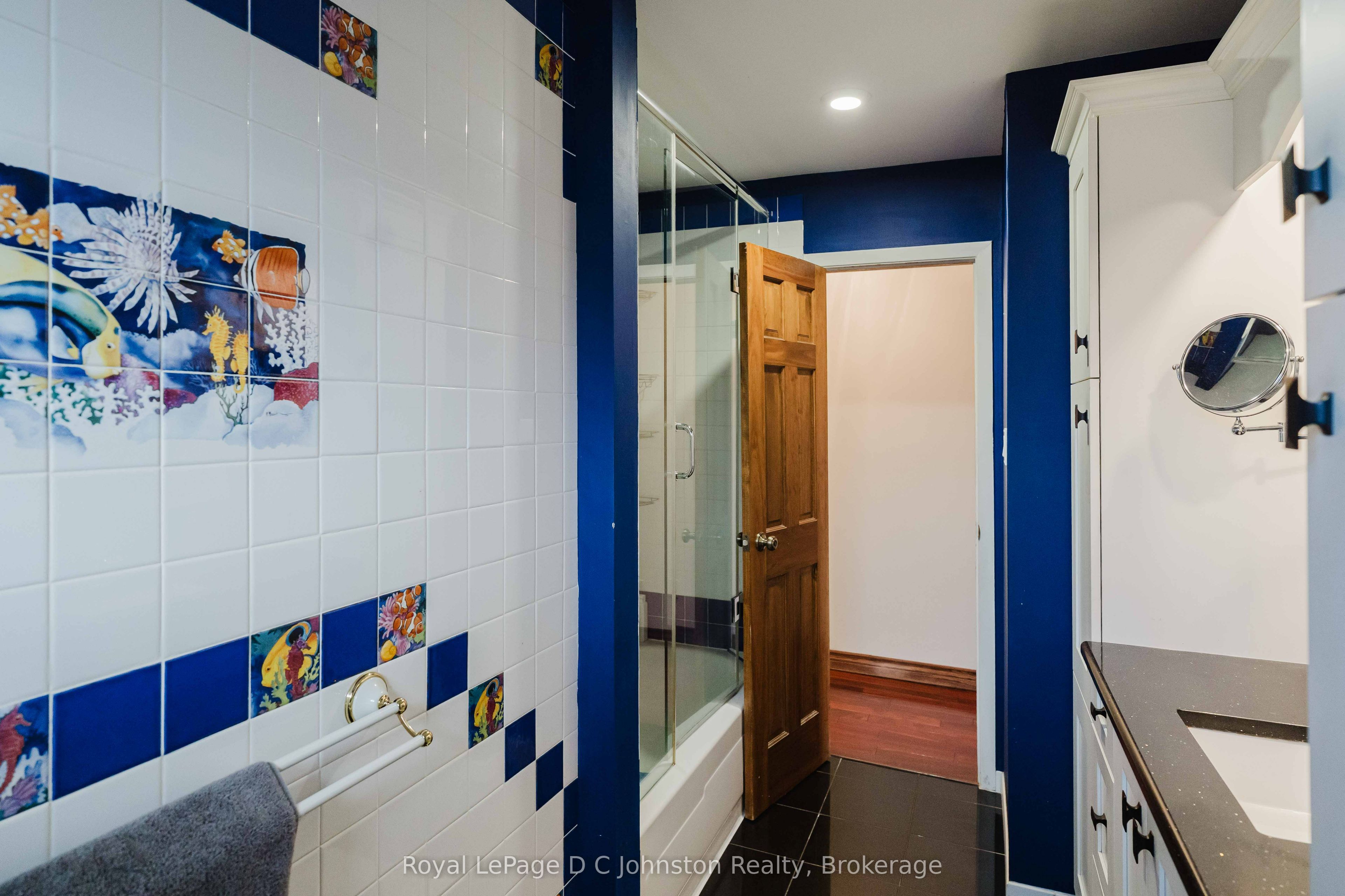 1152 Wellington Street Property Photo 25
