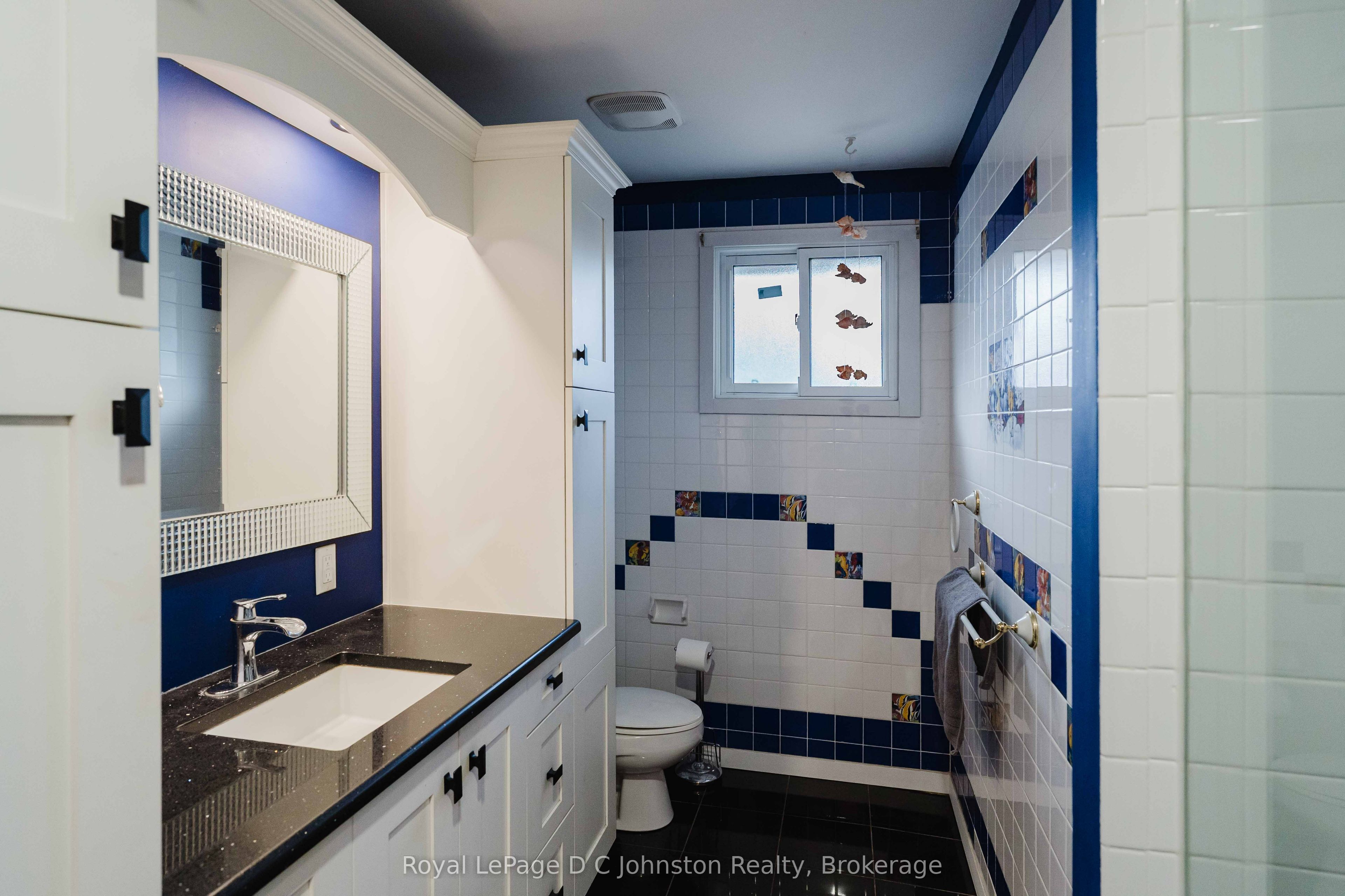 1152 Wellington Street Property Photo 26