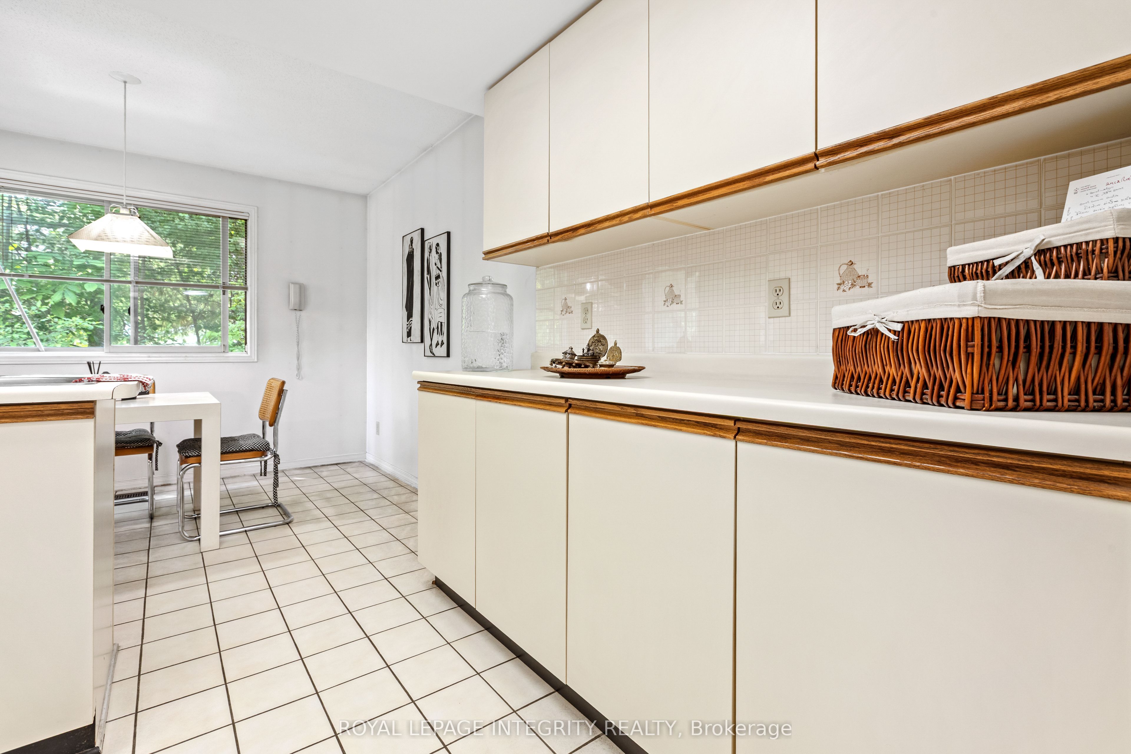 1702 Century Road Property Photo 14