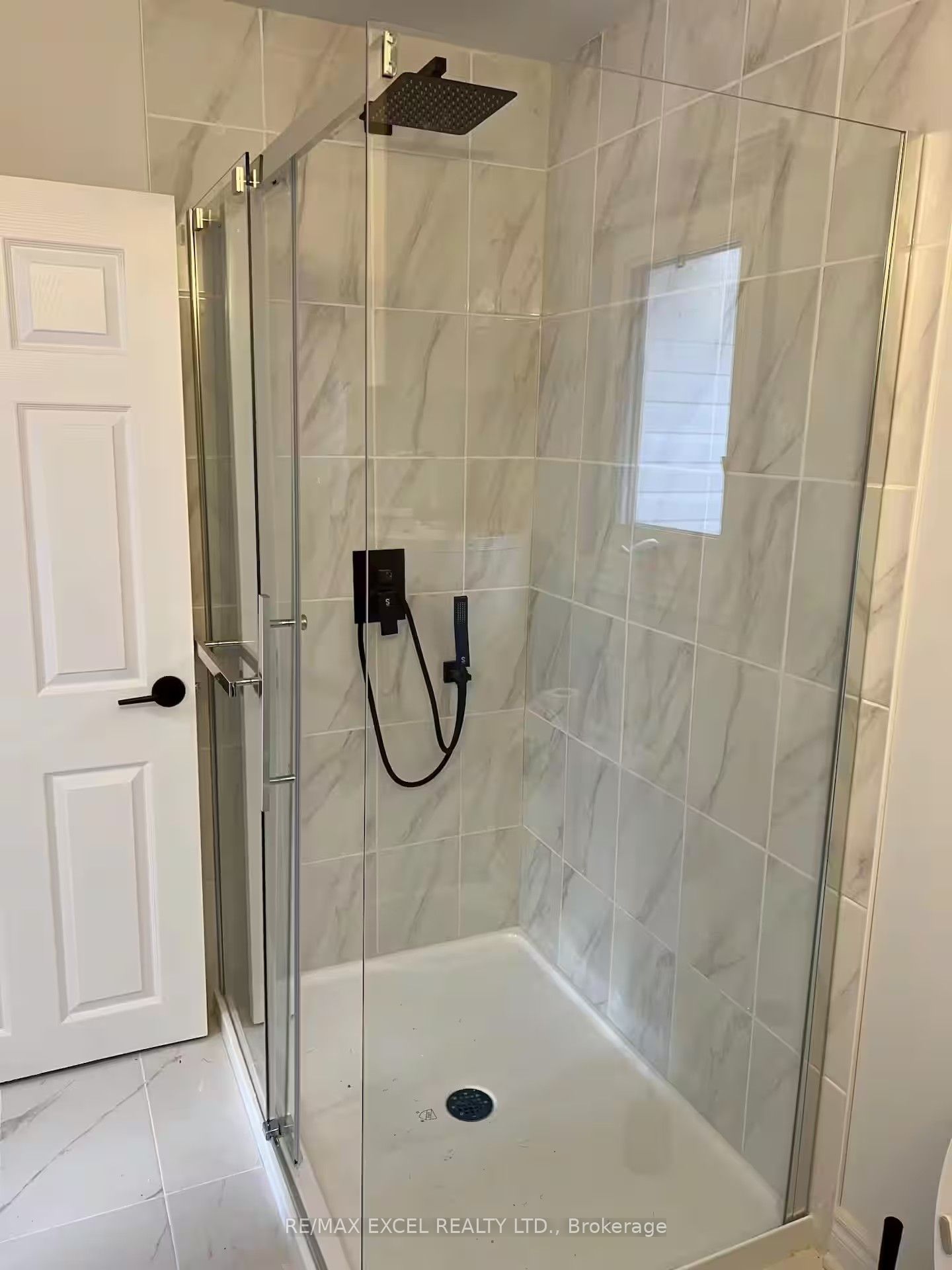 34 Hargrave Road Property Photo 23