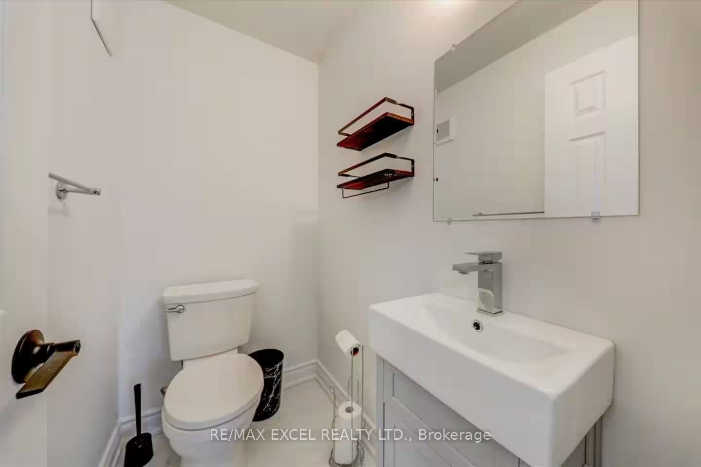 34 Hargrave Road Property Photo 24
