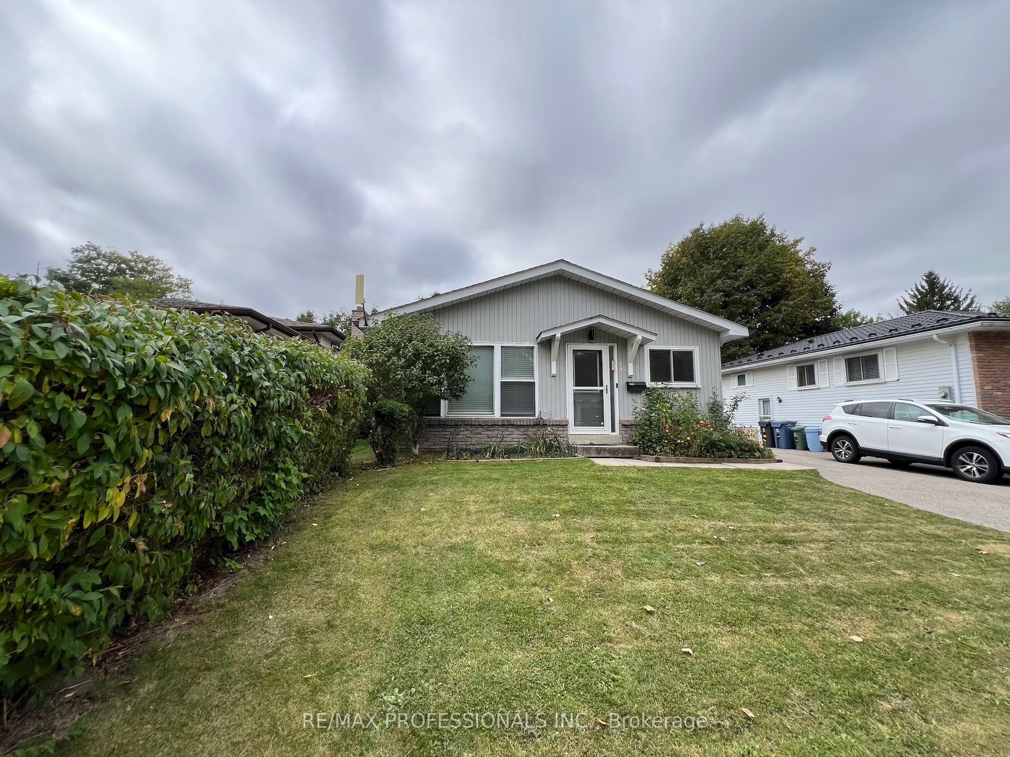373 West Acres Drive Property Photo 1