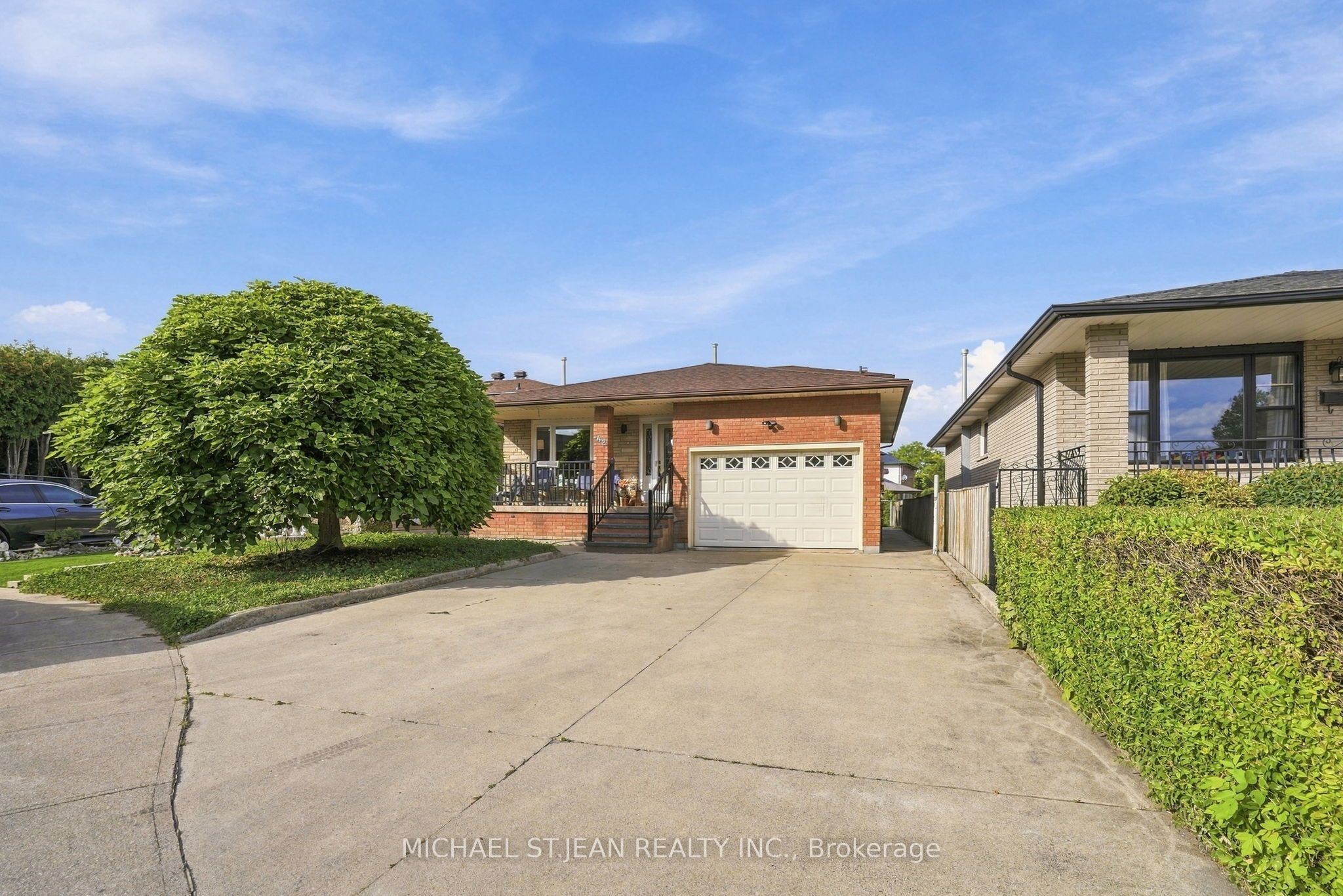 42 Lasila Court Property Photo 3