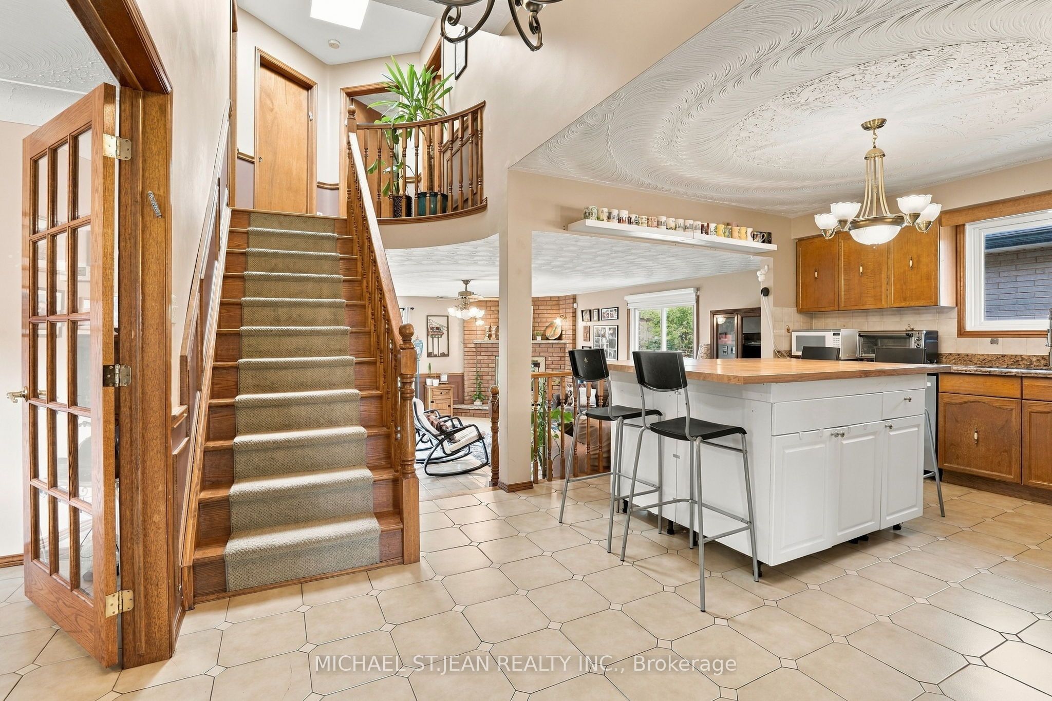 42 Lasila Court Property Photo 9