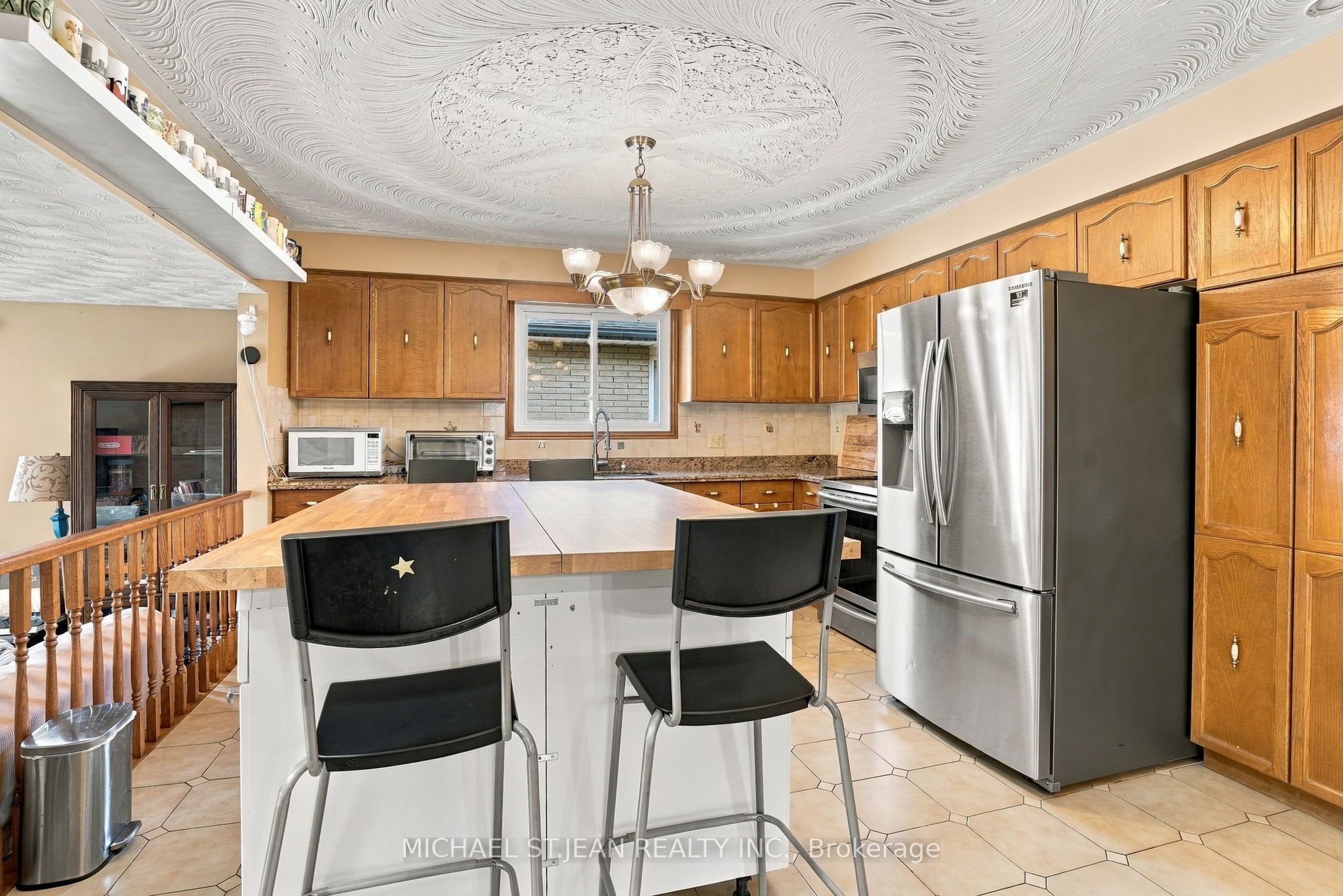 42 Lasila Court Property Photo 11