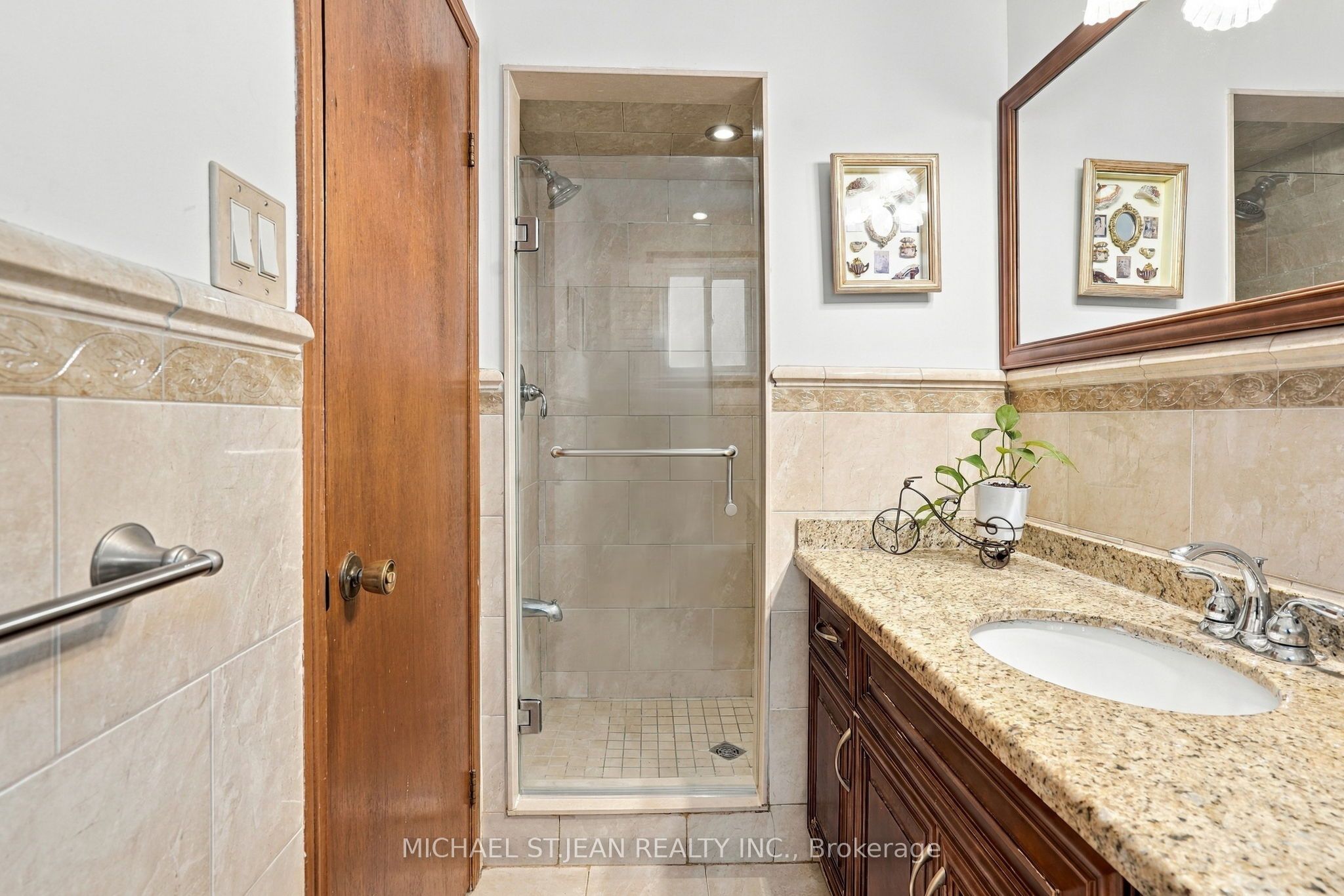 42 Lasila Court Property Photo 20