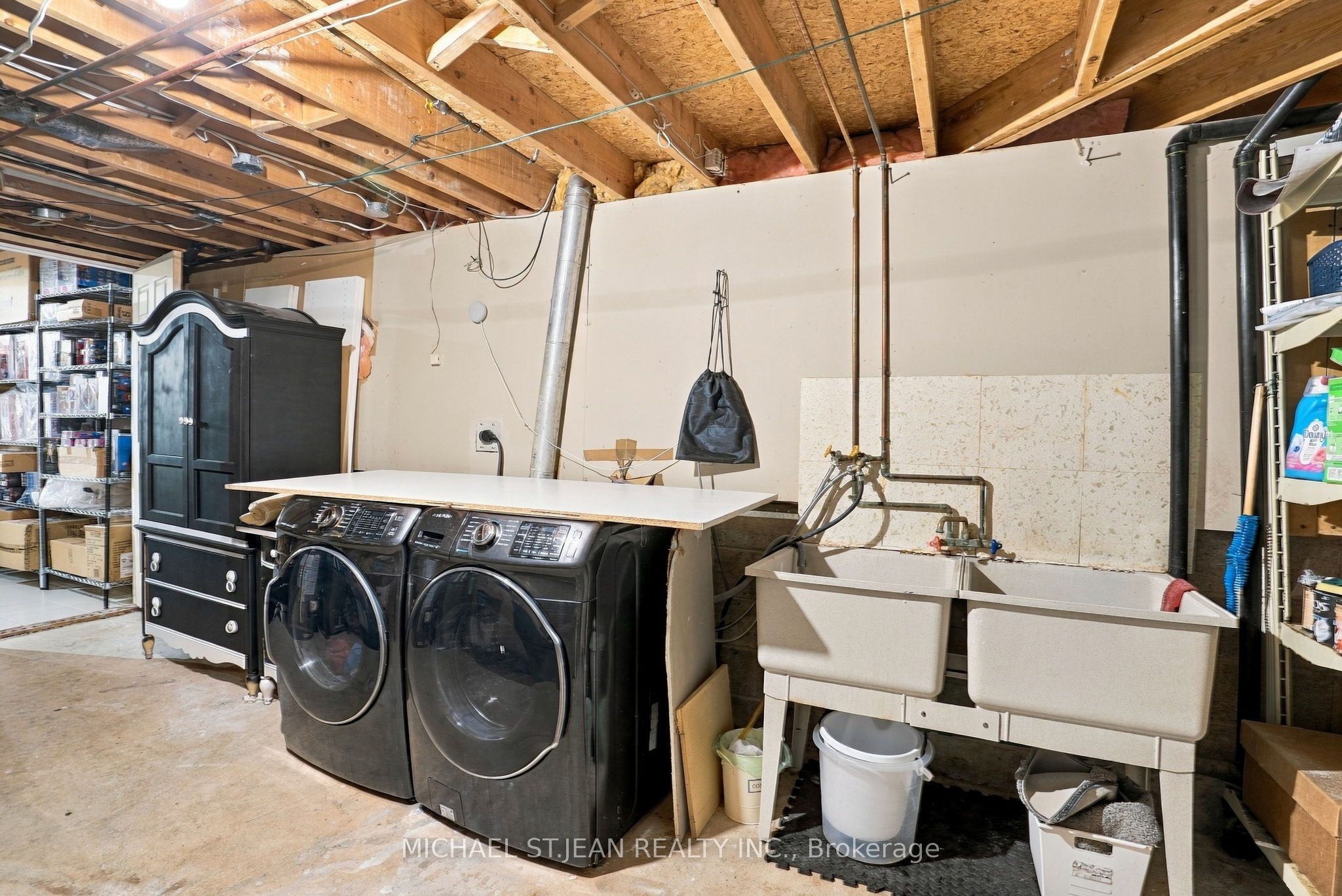 42 Lasila Court Property Photo 40
