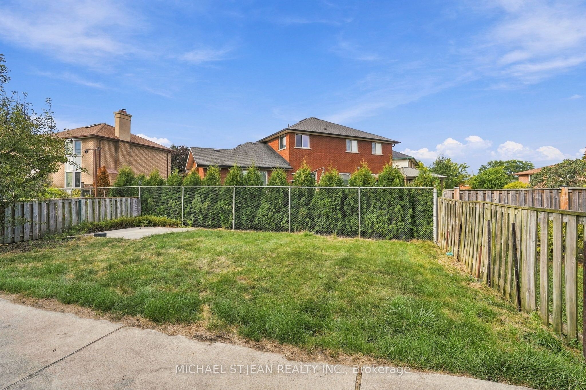 42 Lasila Court Property Photo 45