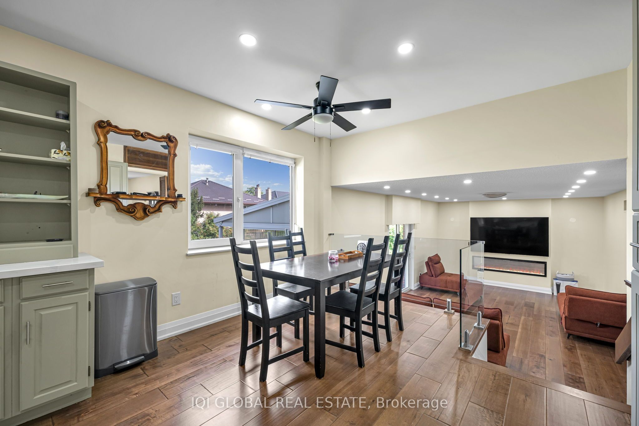38 Leclaire Street Property Photo 13