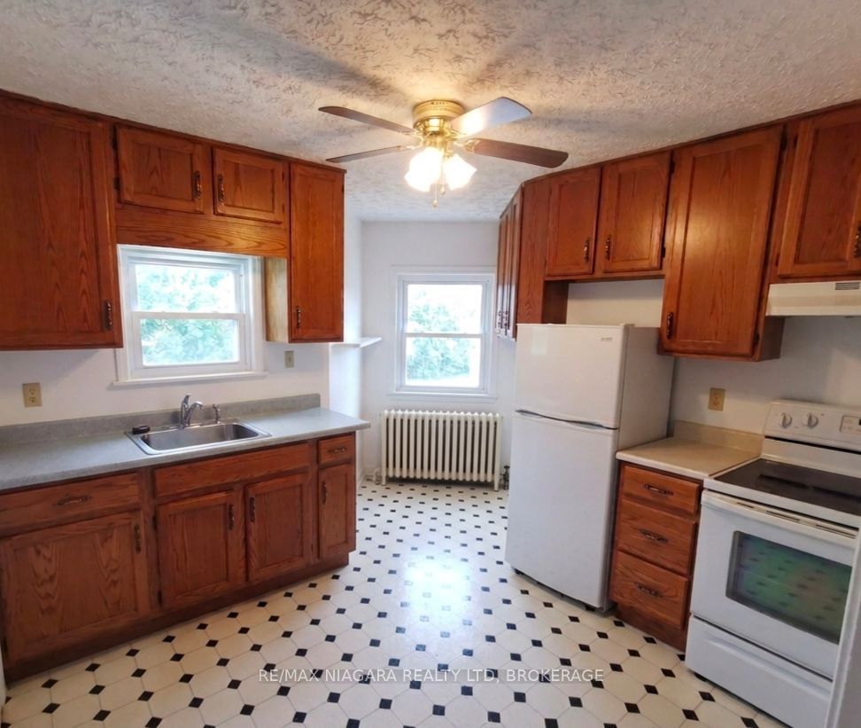5078-5086 Fifth Avenue Property Photo 3