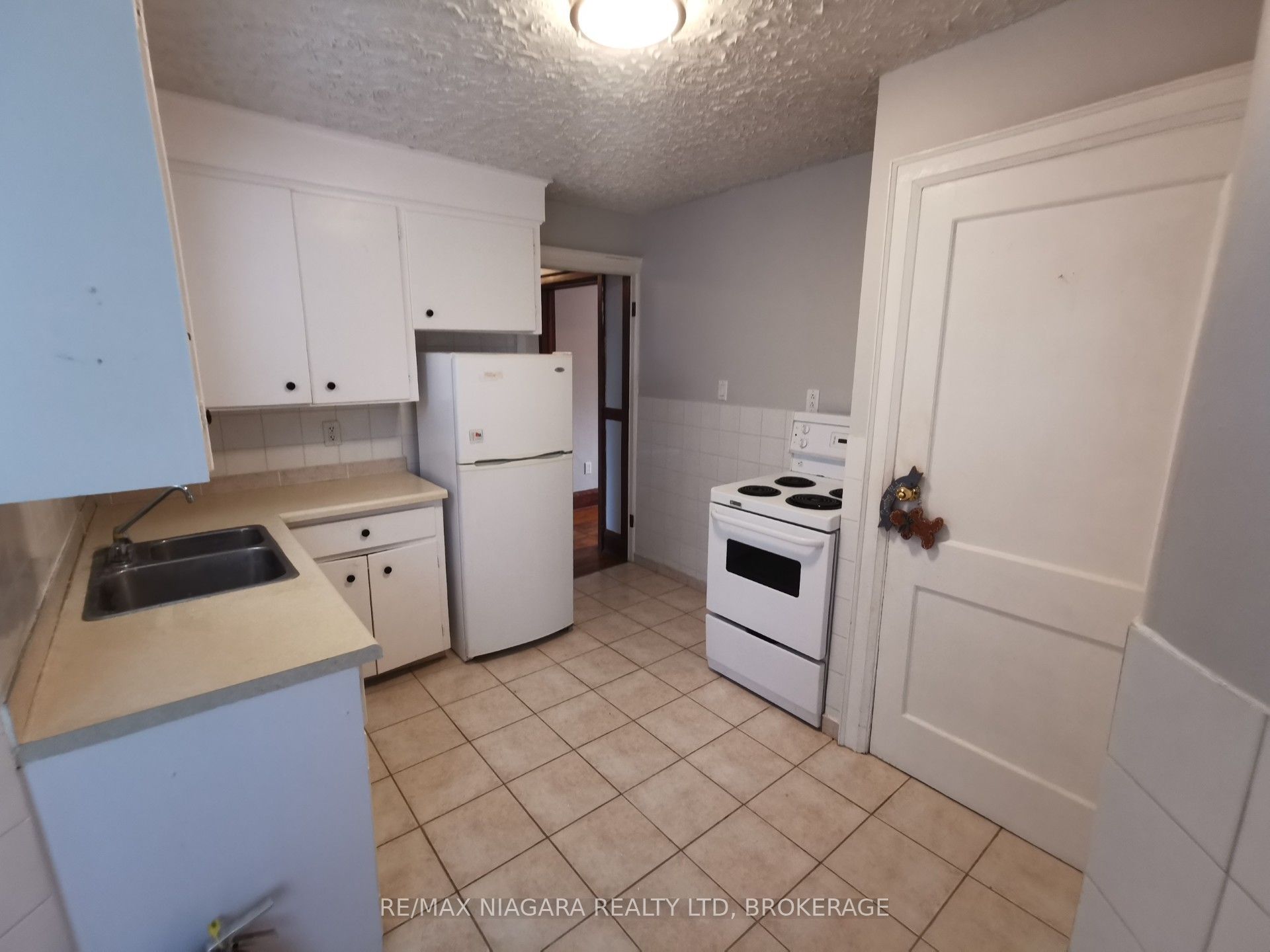 5078-5086 Fifth Avenue Property Photo 7