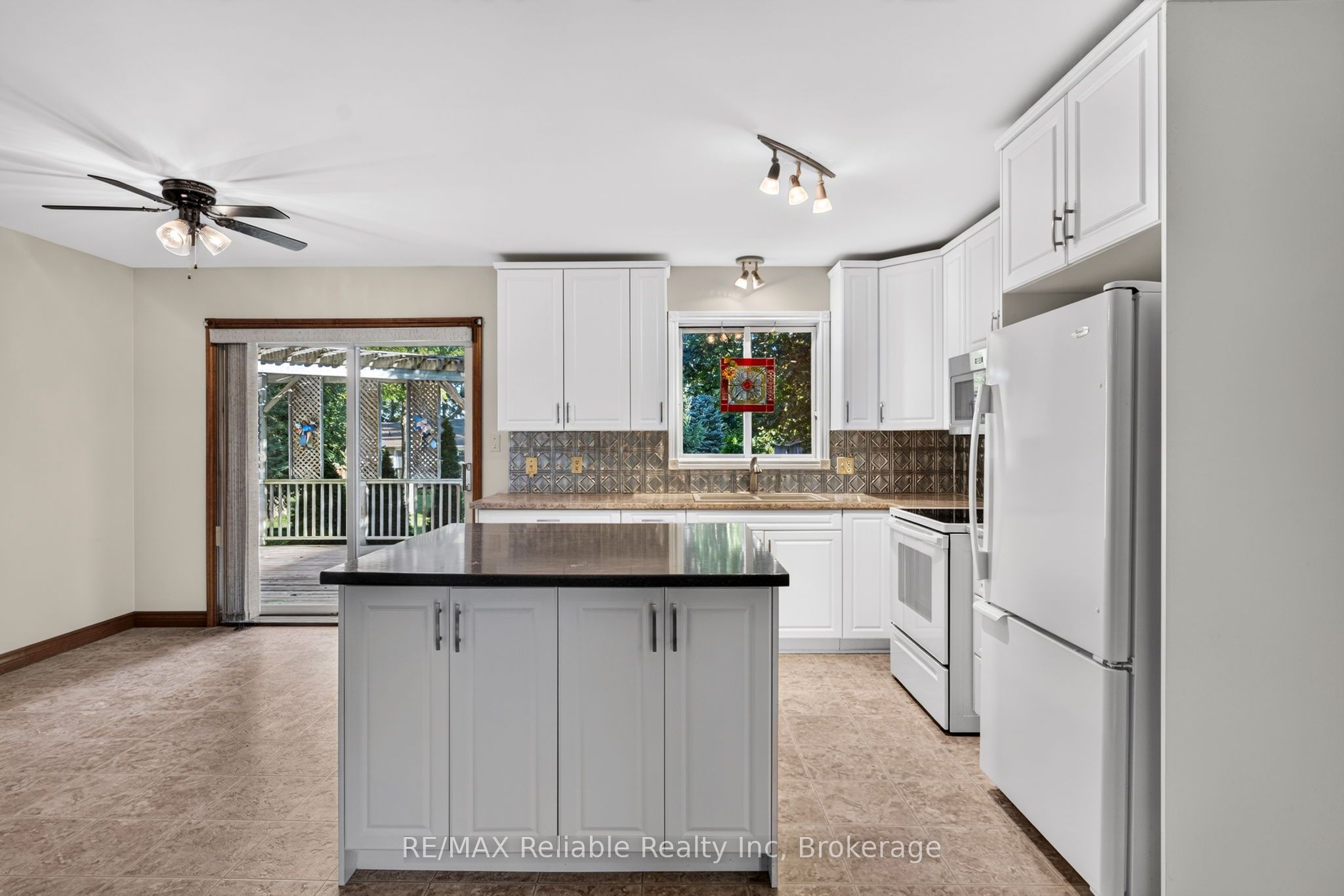 183 Spencer Street Property Photo 9