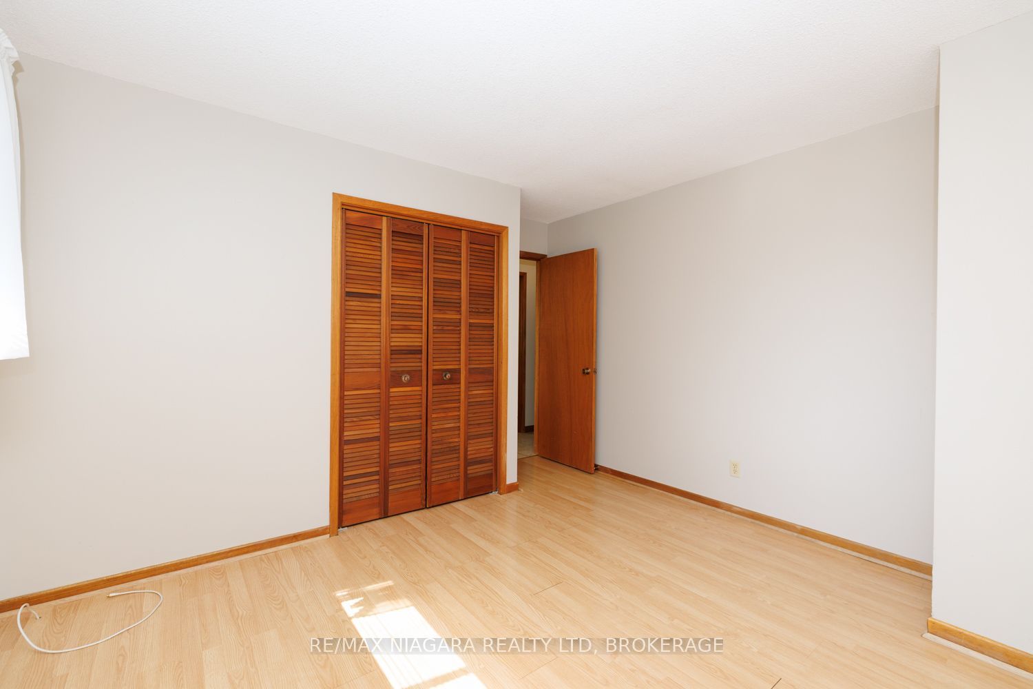 4166 Chippawa Parkway Property Photo 17