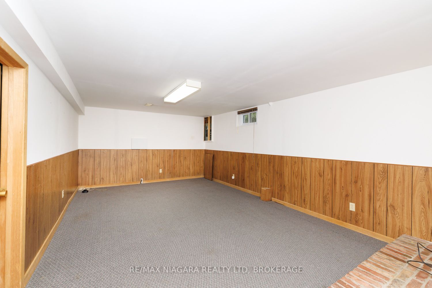 4166 Chippawa Parkway Property Photo 24