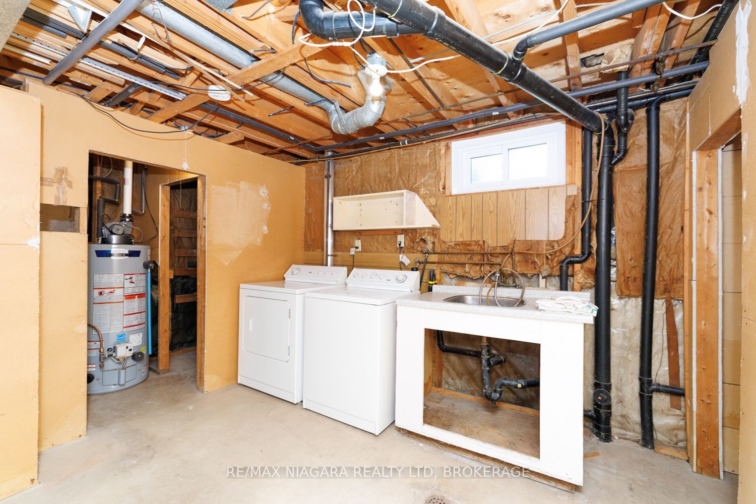 4166 Chippawa Parkway Property Photo 26