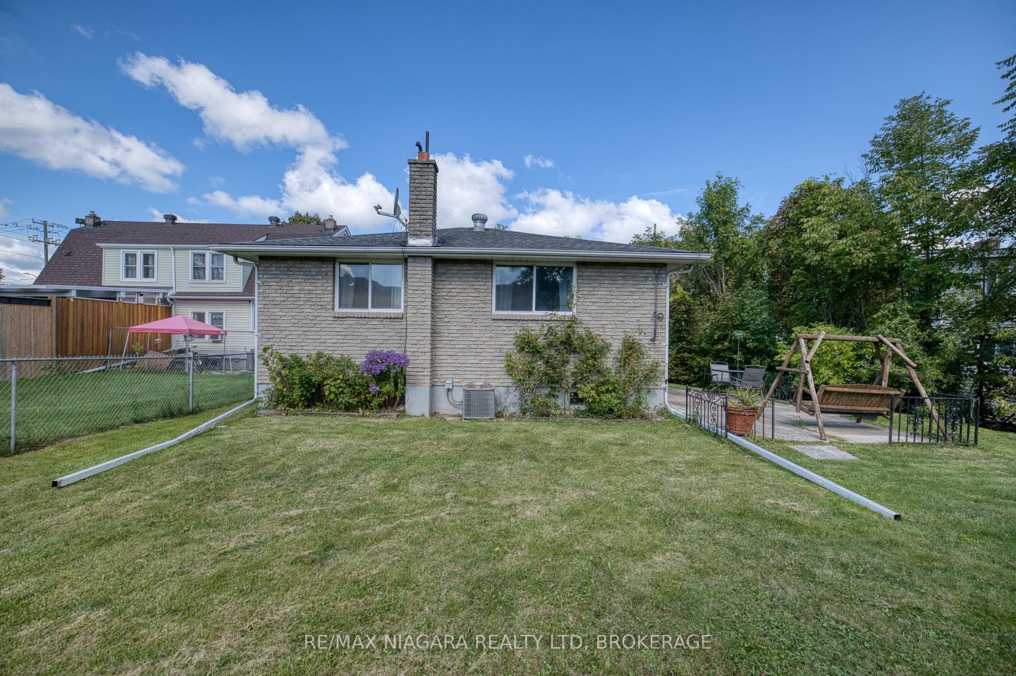4166 Chippawa Parkway Property Photo 34