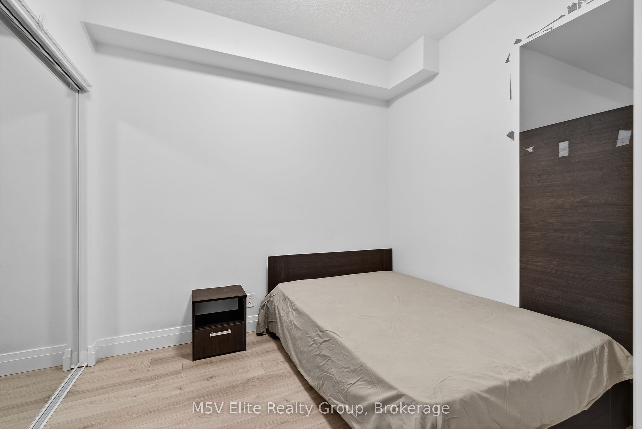 652 Princess Street 341 Property Photo 16