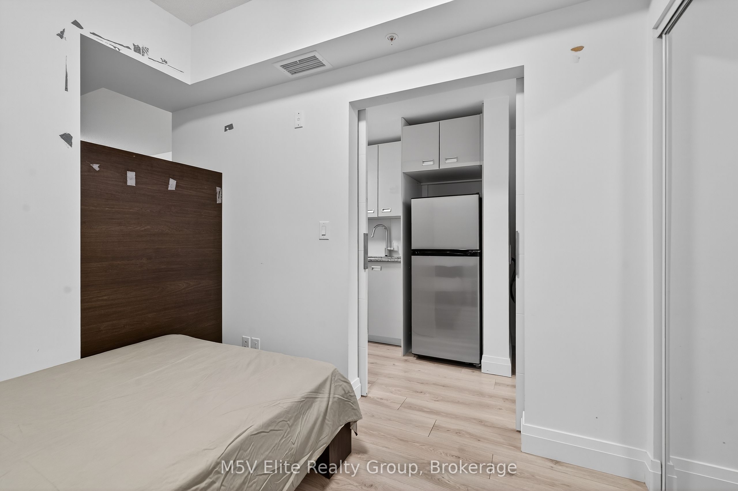 652 Princess Street 341 Property Photo 17
