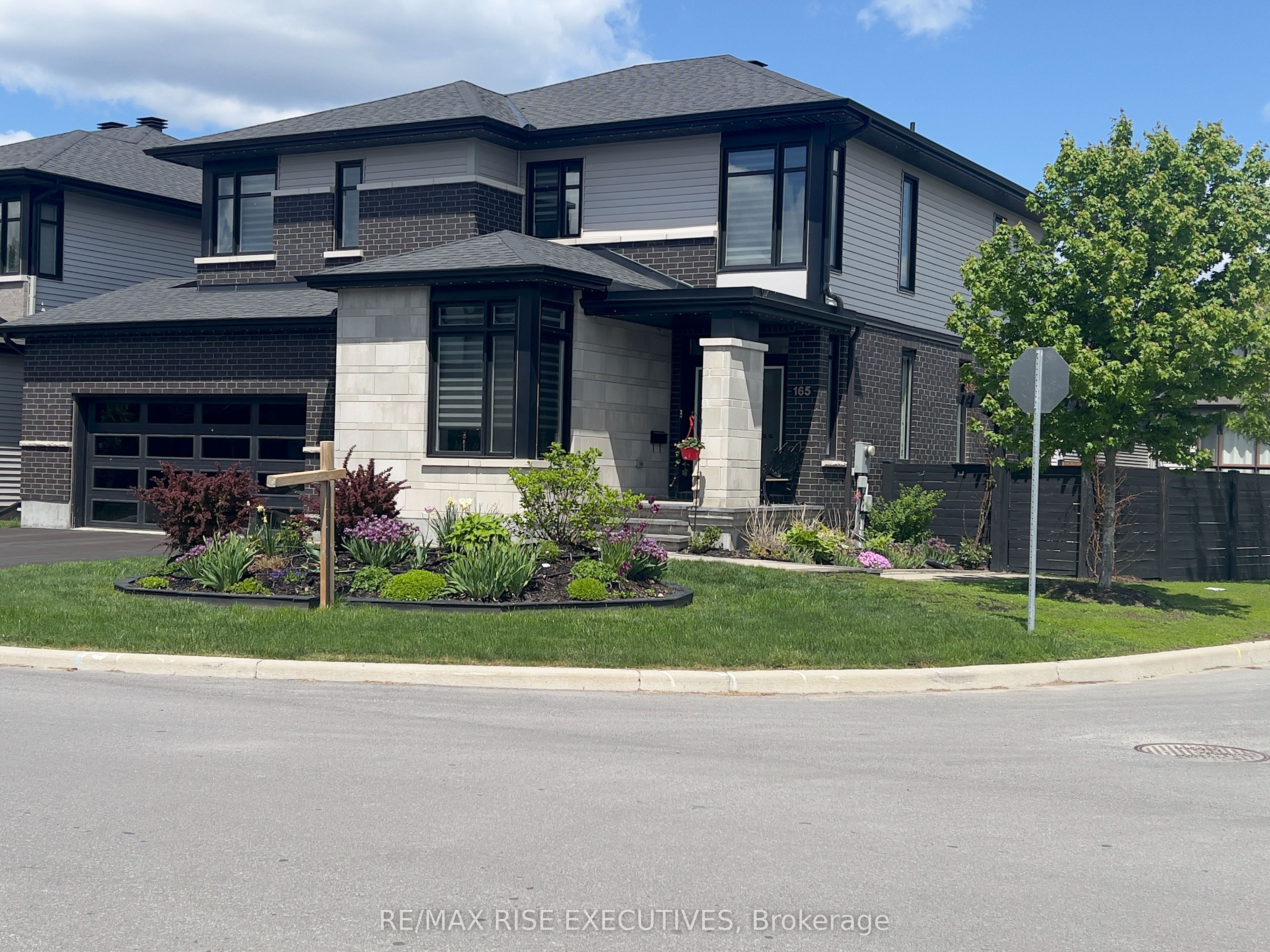 165 Finsbury Avenue Property Photo 1