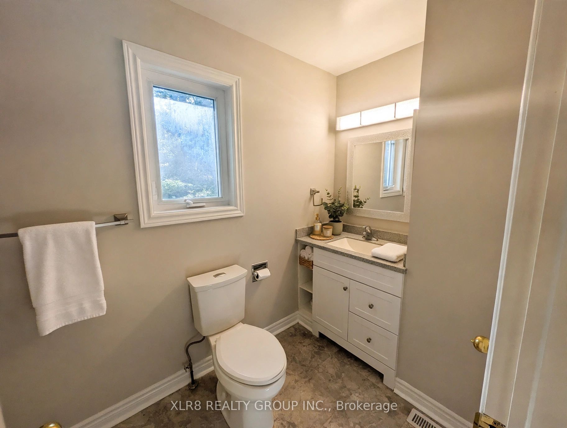 12 John Sidney Crescent Property Photo 15