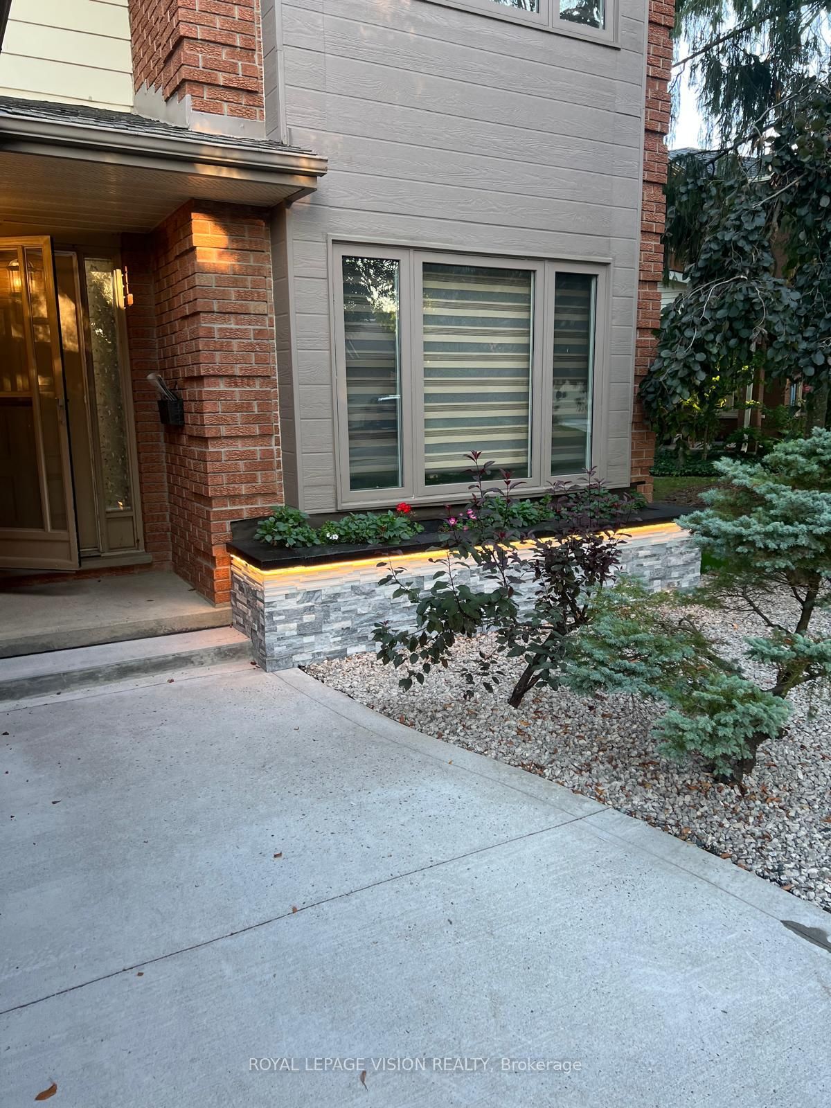 123 Chesham Avenue Property Photo 4