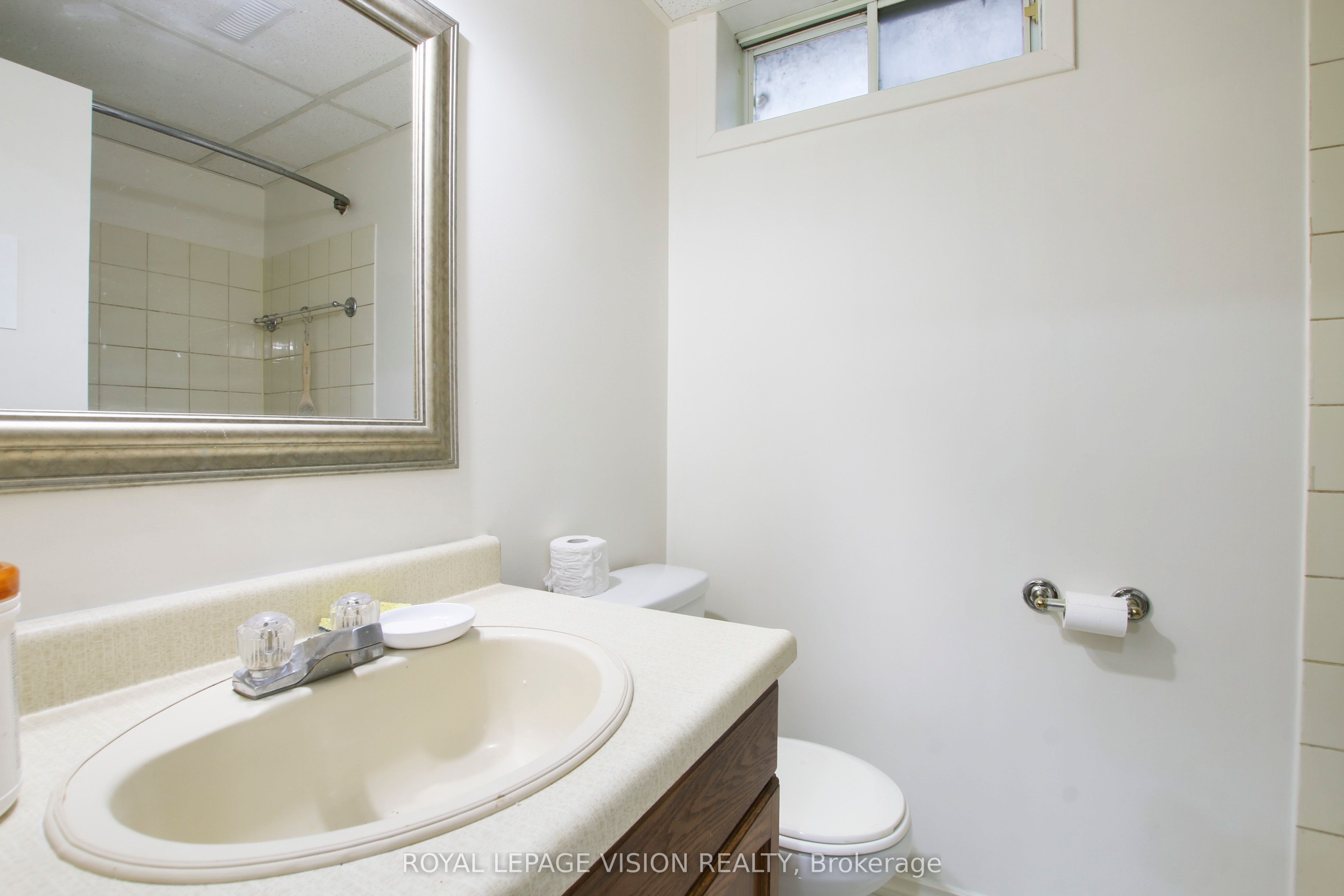123 Chesham Avenue Property Photo 14