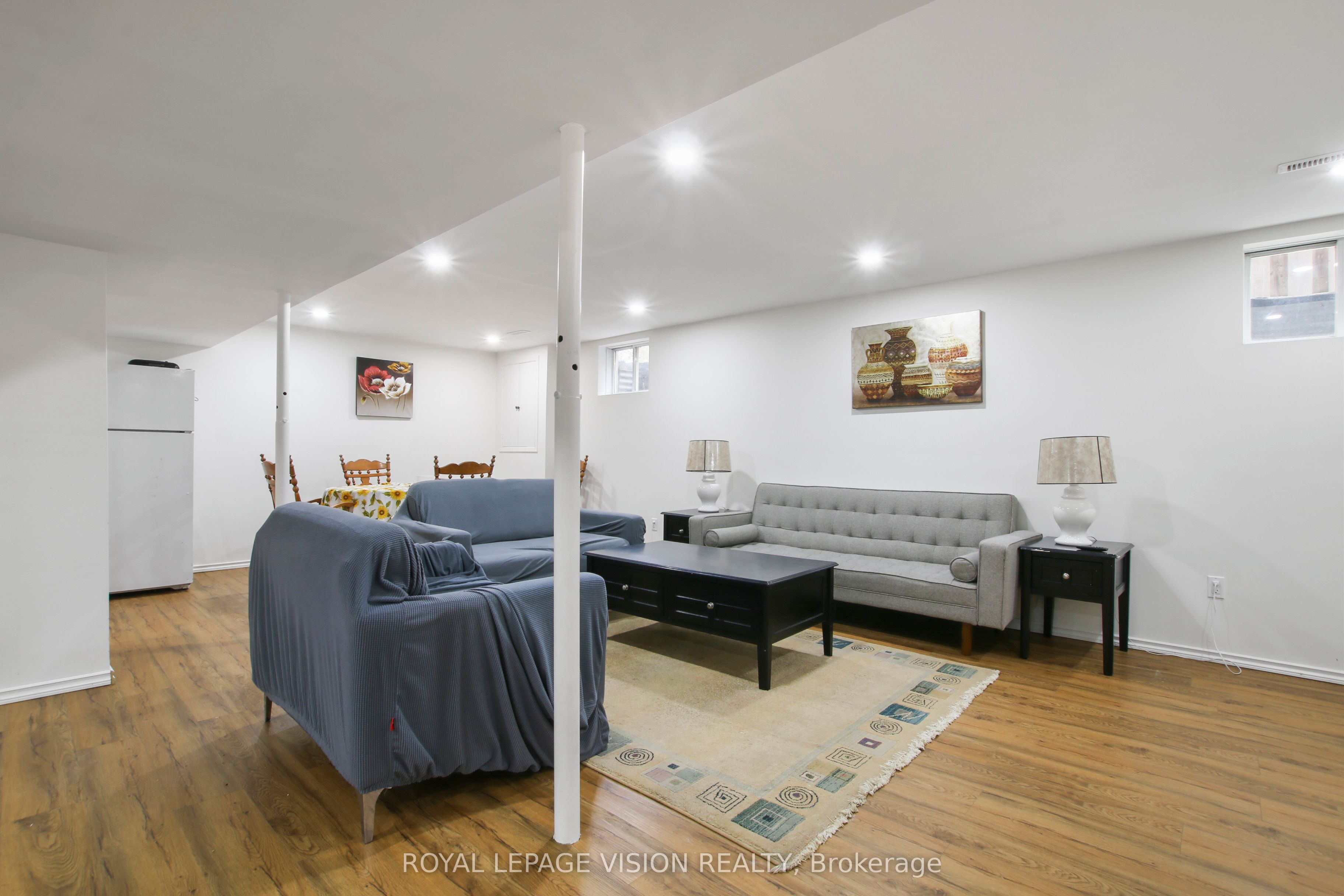 123 Chesham Avenue Property Photo 26