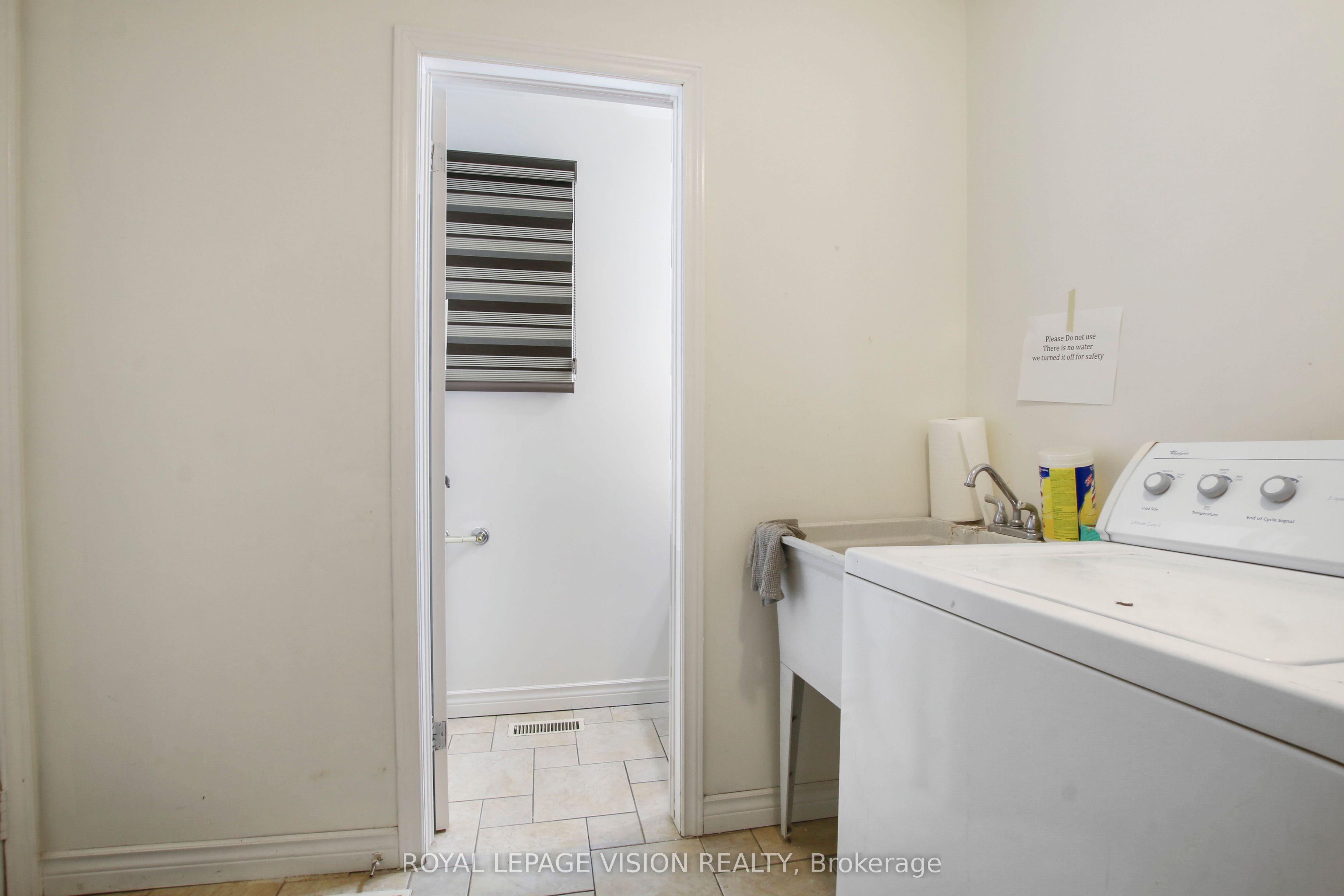 123 Chesham Avenue Property Photo 31