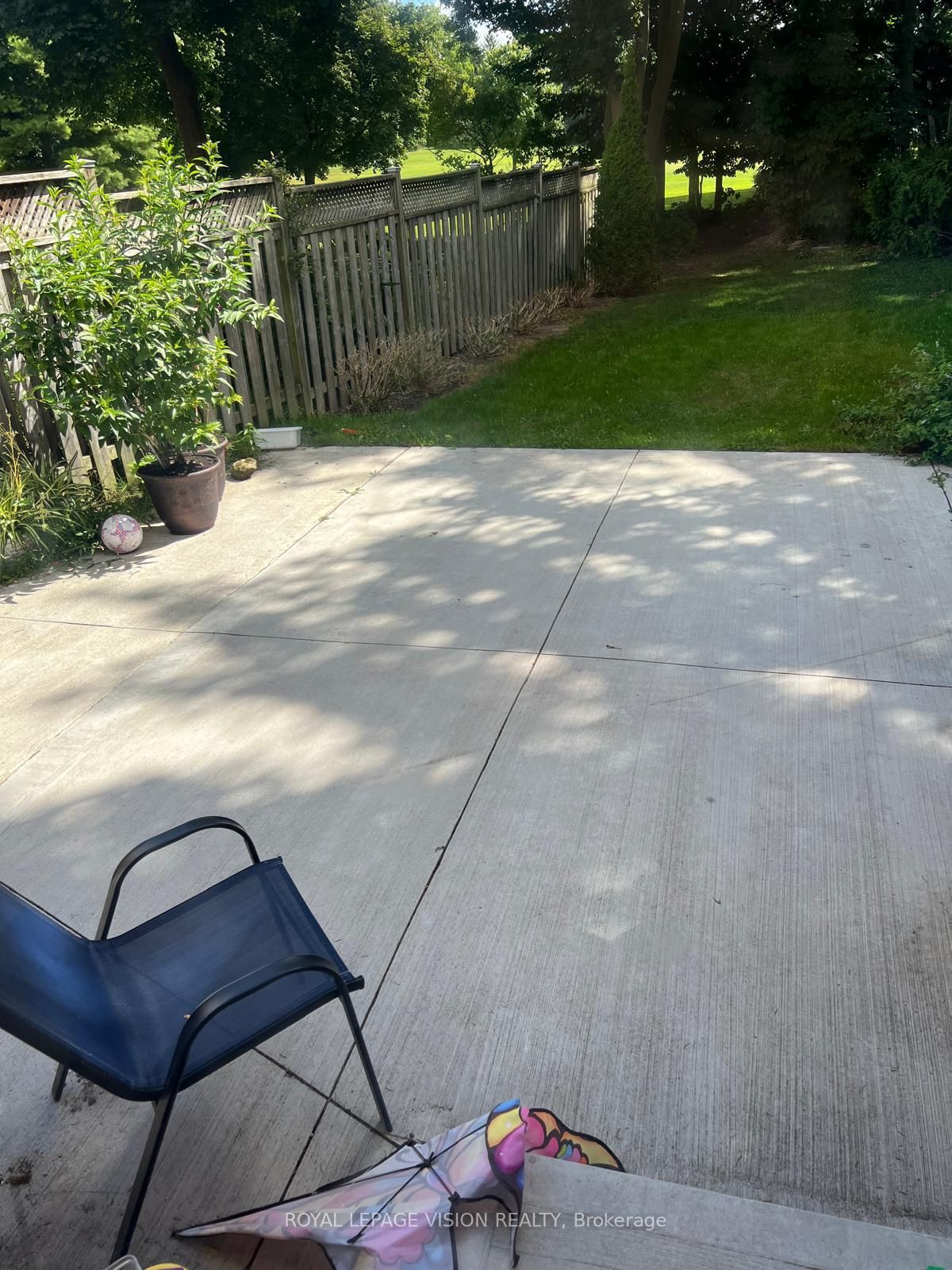 123 Chesham Avenue Property Photo 33