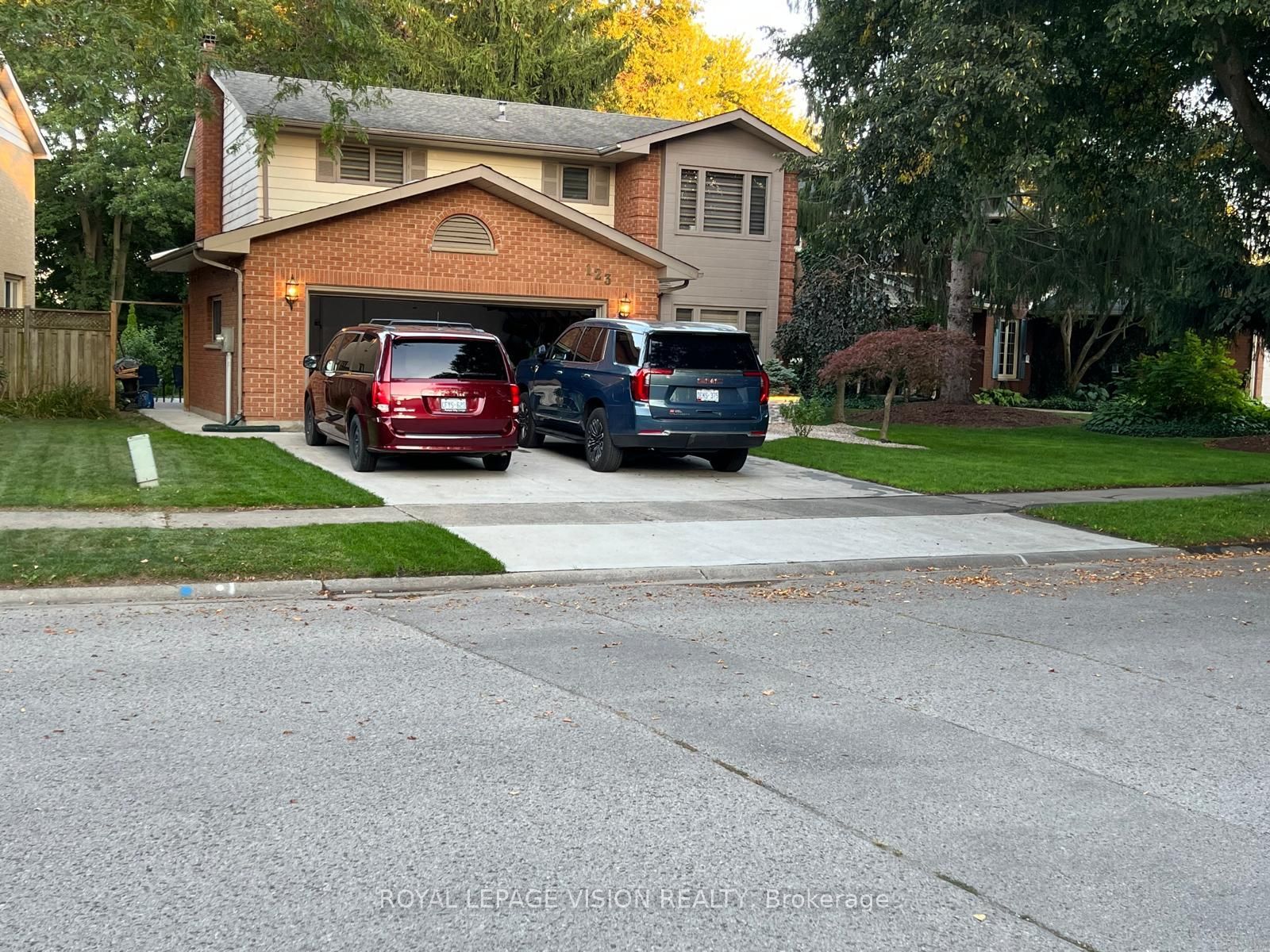 123 Chesham Avenue Property Photo 37