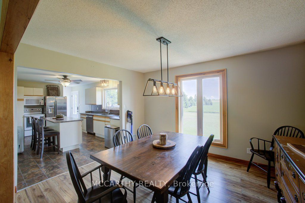 598297 2nd Line W Property Photo 14