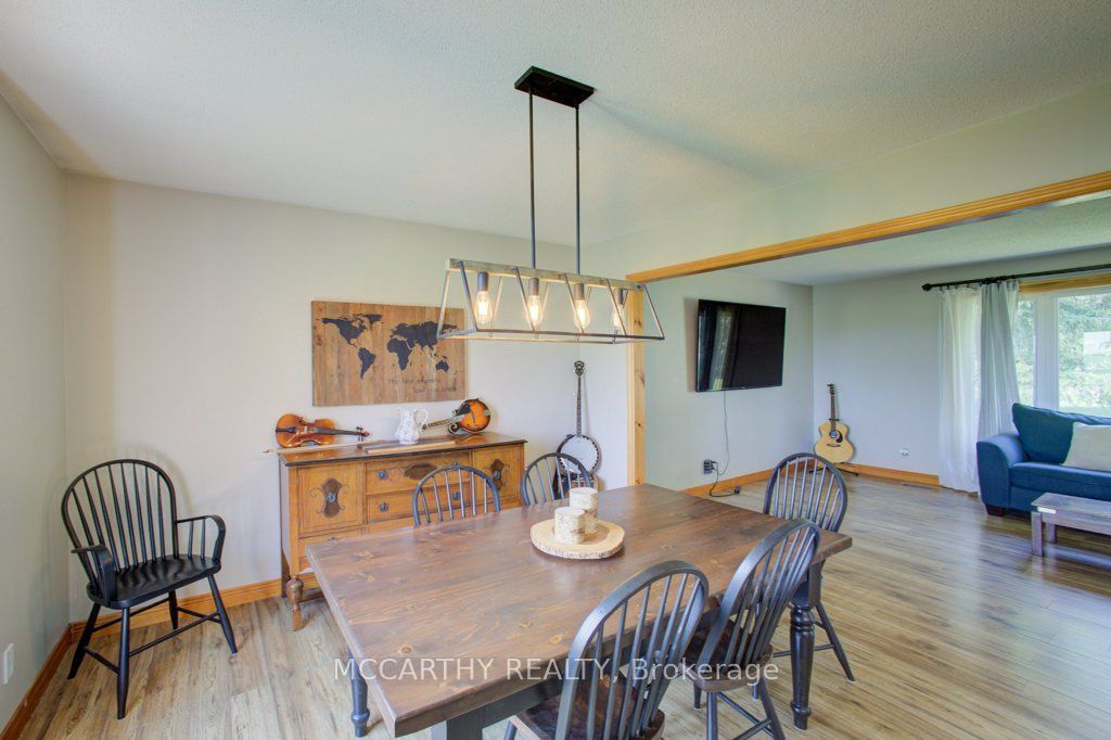 598297 2nd Line W Property Photo 16