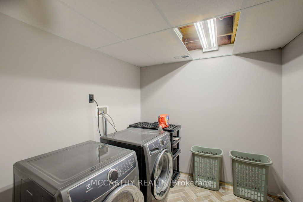 598297 2nd Line W Property Photo 34