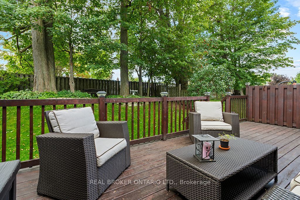 411 Olde Village Lane Property Photo 38