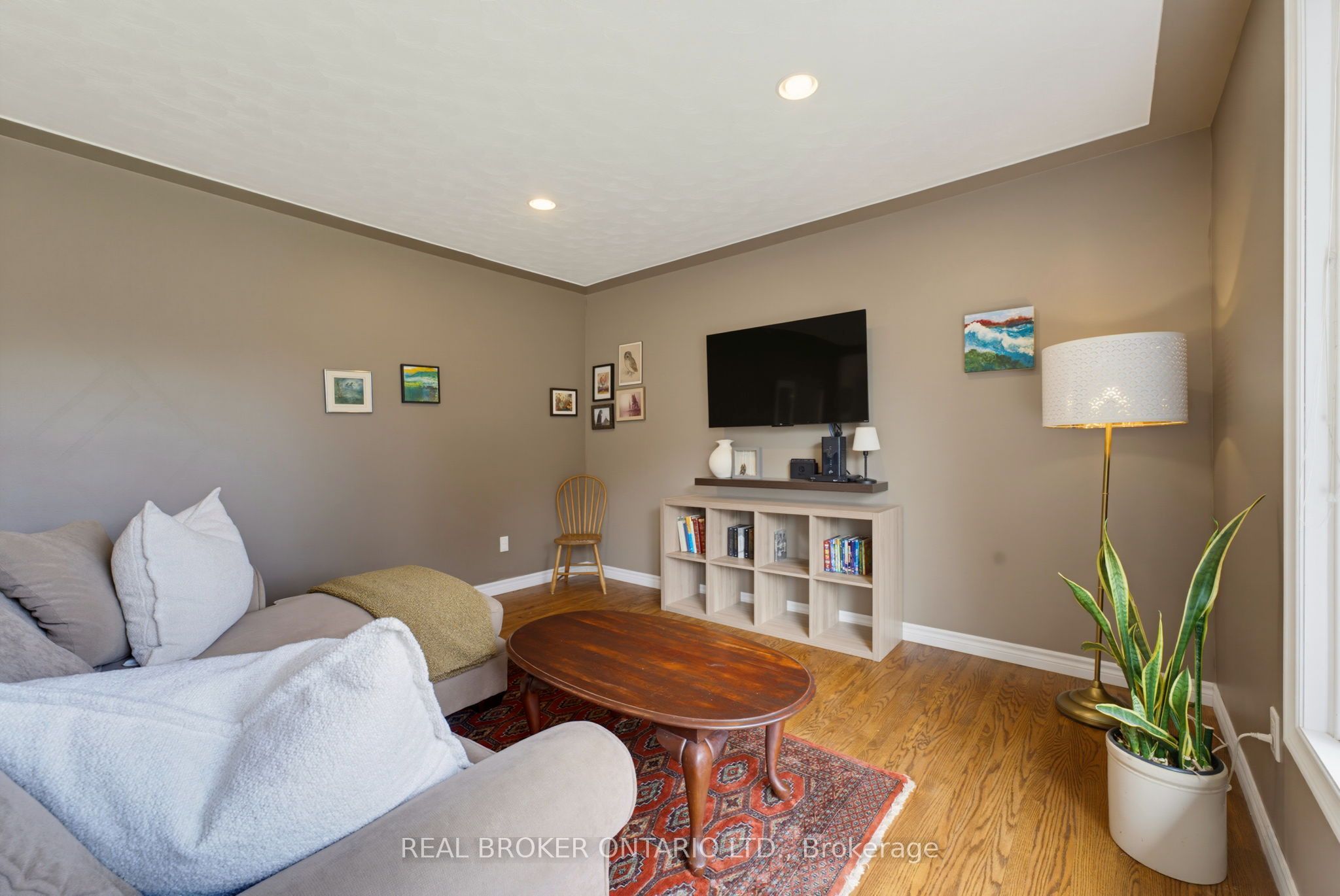 87 Ball Street Property Photo 4
