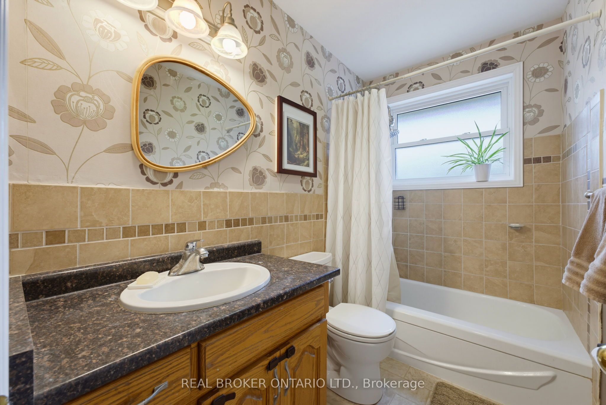 87 Ball Street Property Photo 15