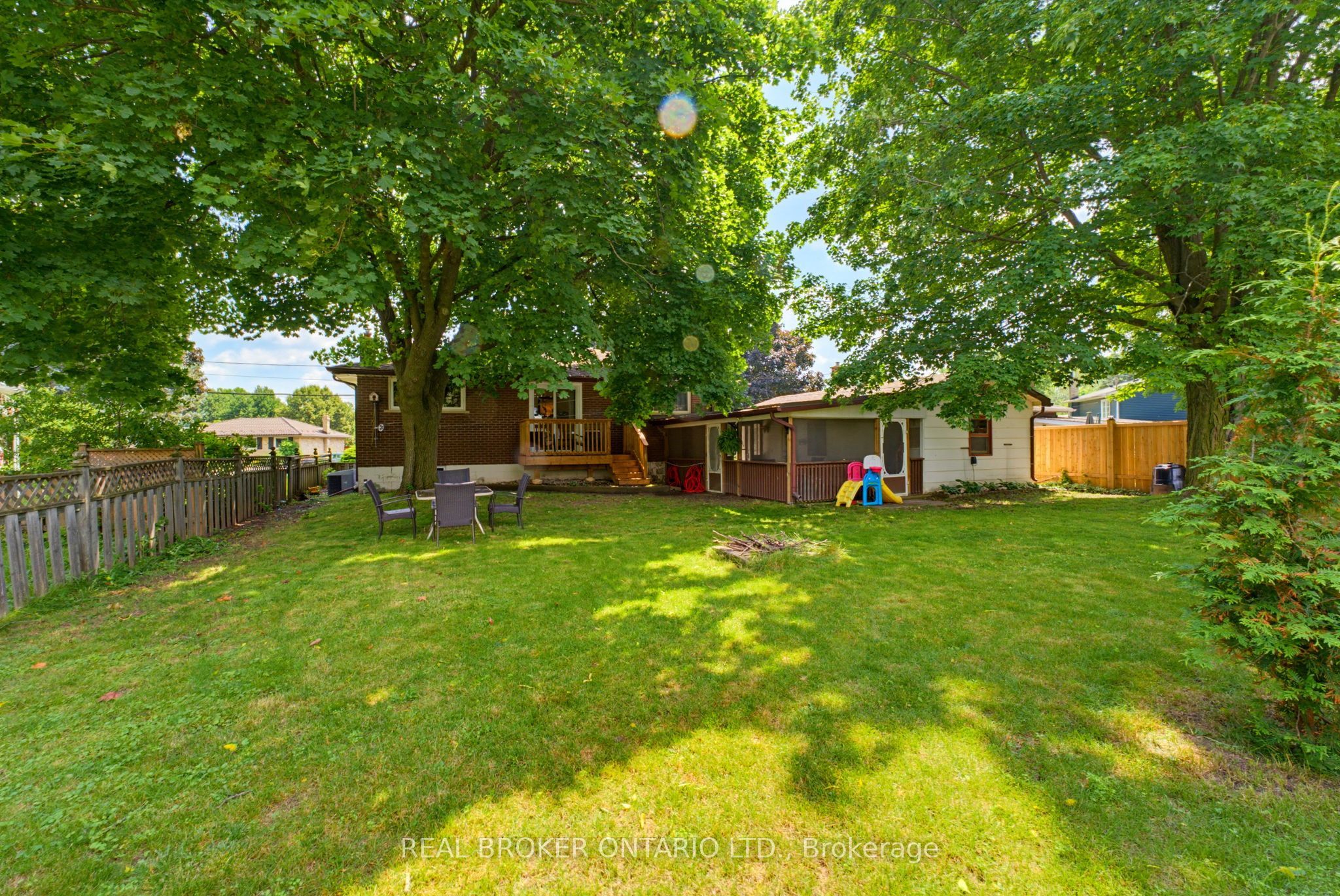 87 Ball Street Property Photo 24