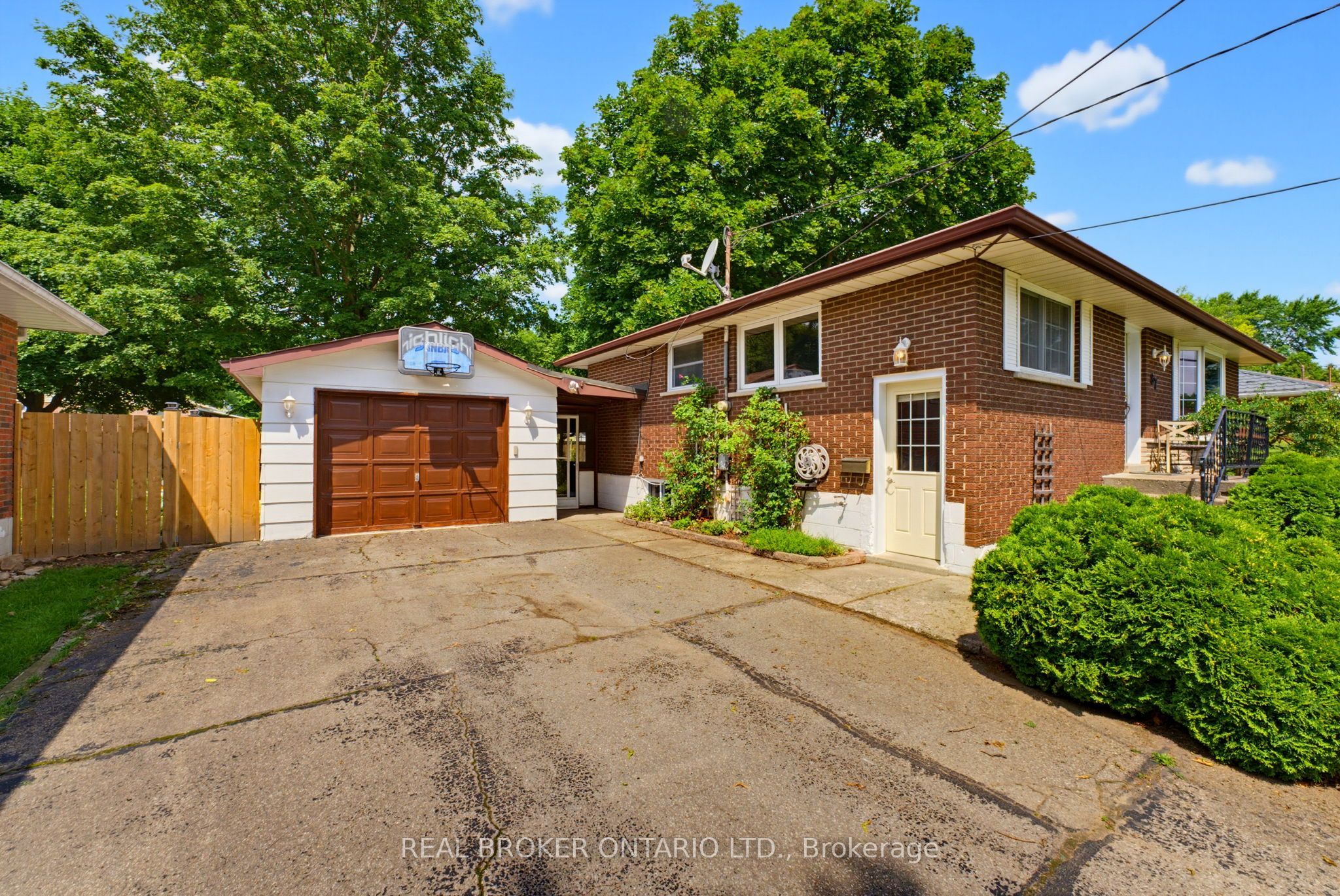 87 Ball Street Property Photo 34