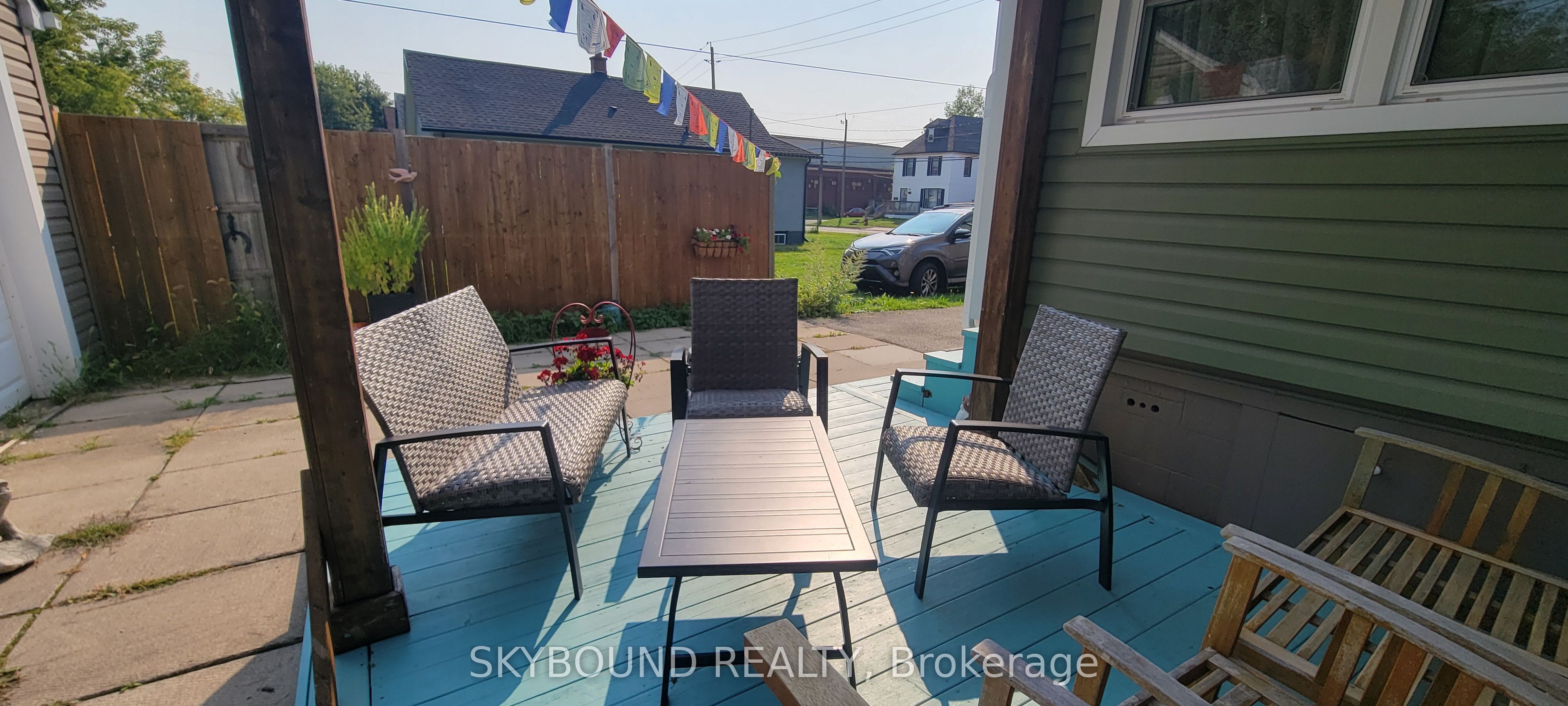 4617 Ferguson Street Property Photo 2