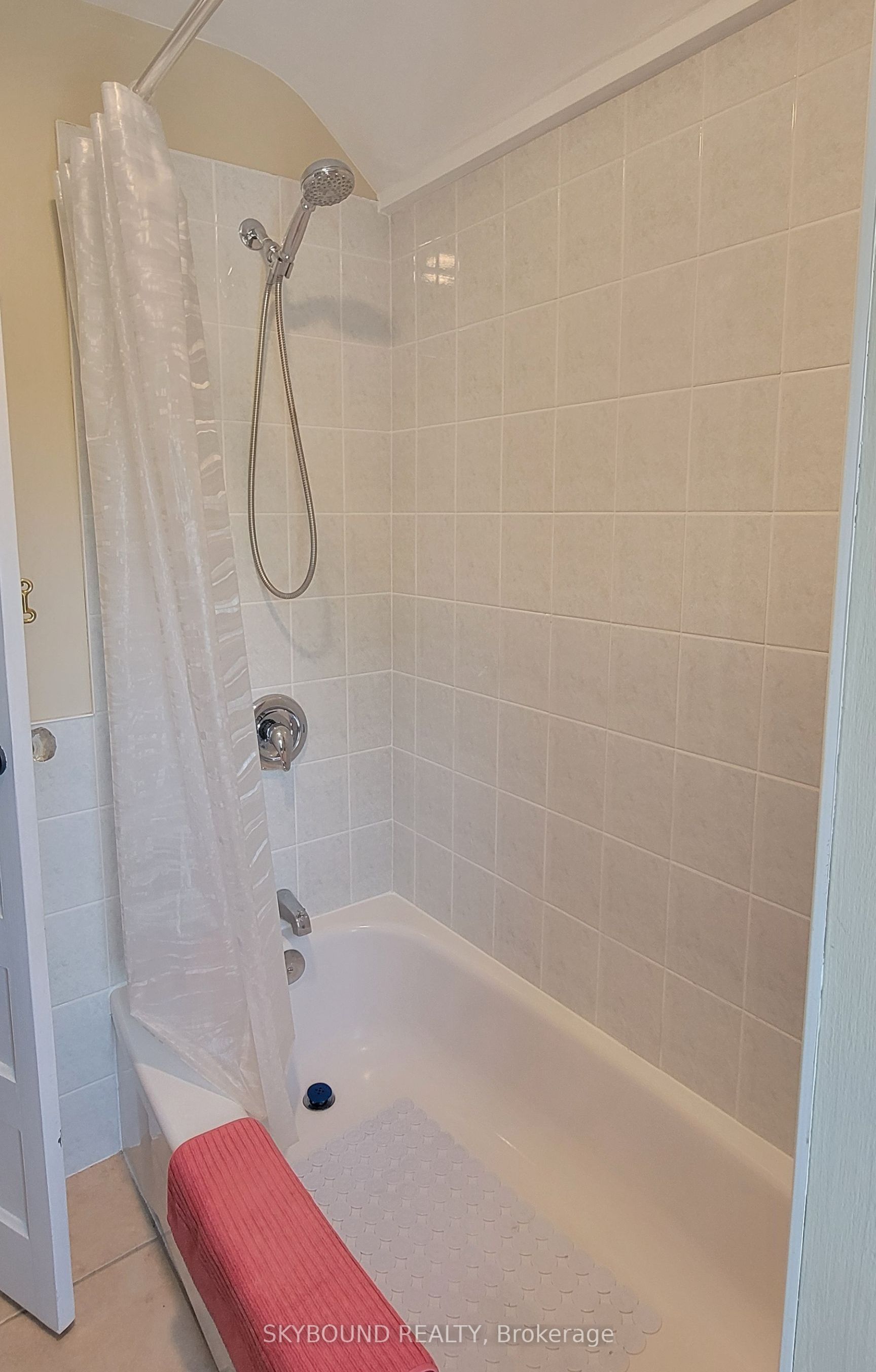 4617 Ferguson Street Property Photo 13