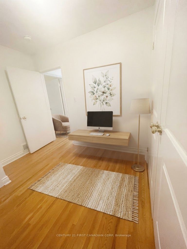 638 Tennent Avenue Upper Level Property Photo 4