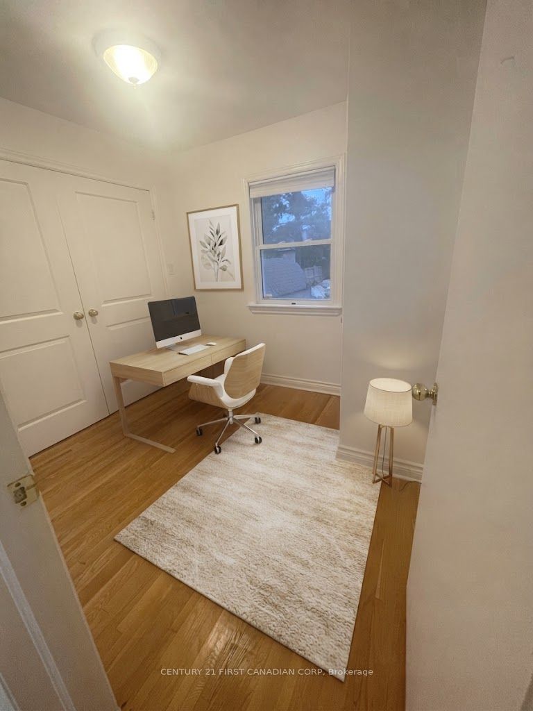 638 Tennent Avenue Upper Level Property Photo 5